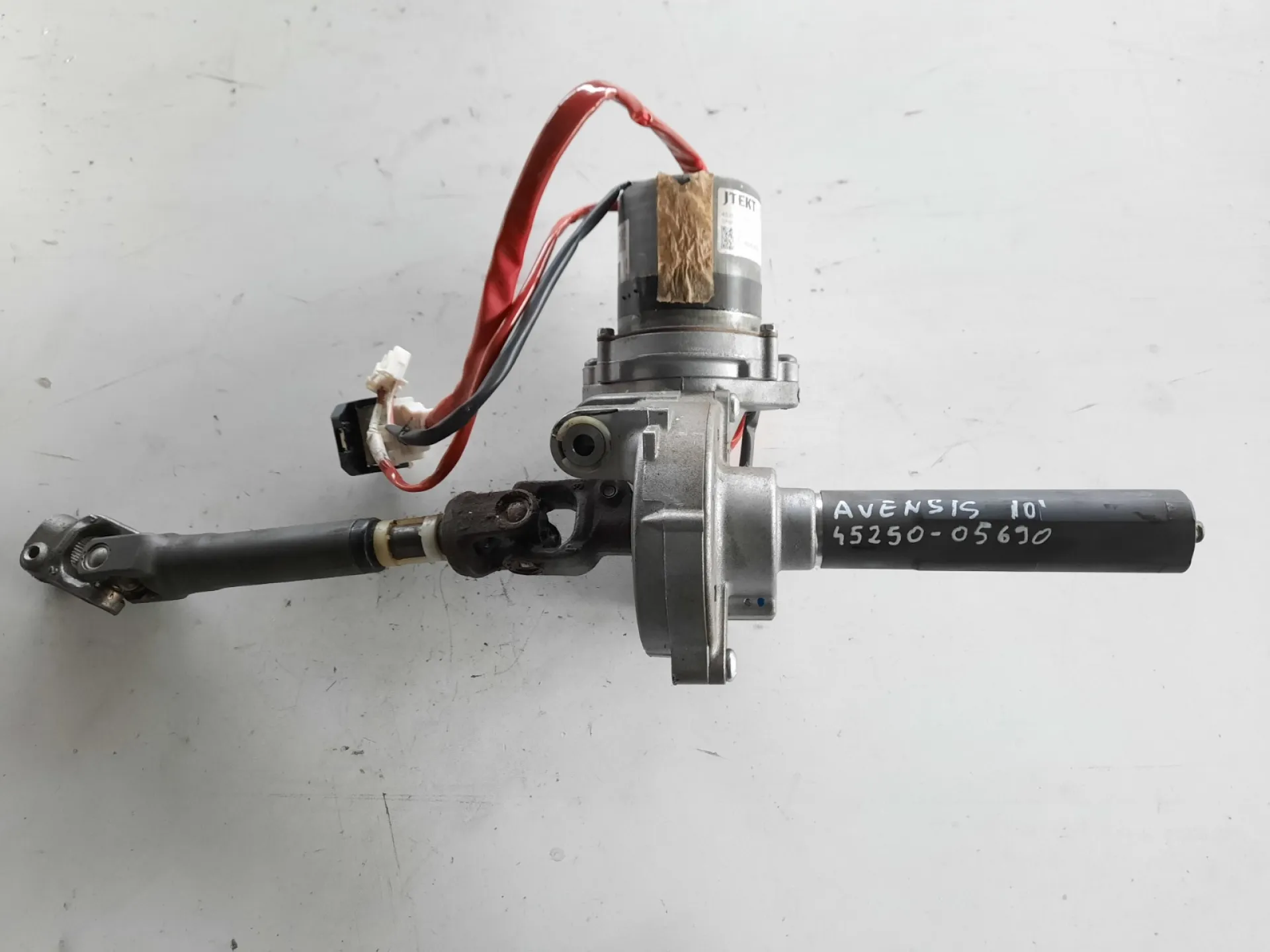 Piantone per Toyota Avensis 2.2 D 2010 CODICE RICAMBIO : 45250-05690