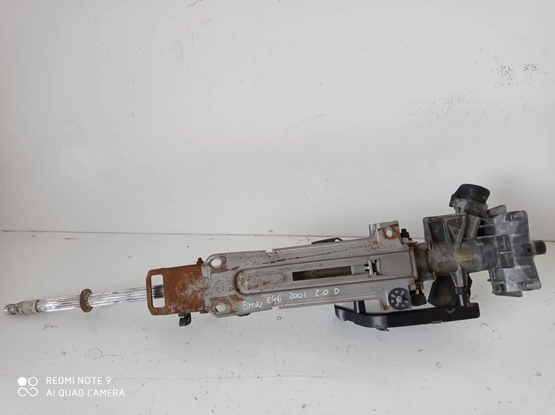 PIANTONE STERZO con codice 881401040515 da BMW Serie 3 E46 Berlina (01>05) 2000 Diesel (2001)