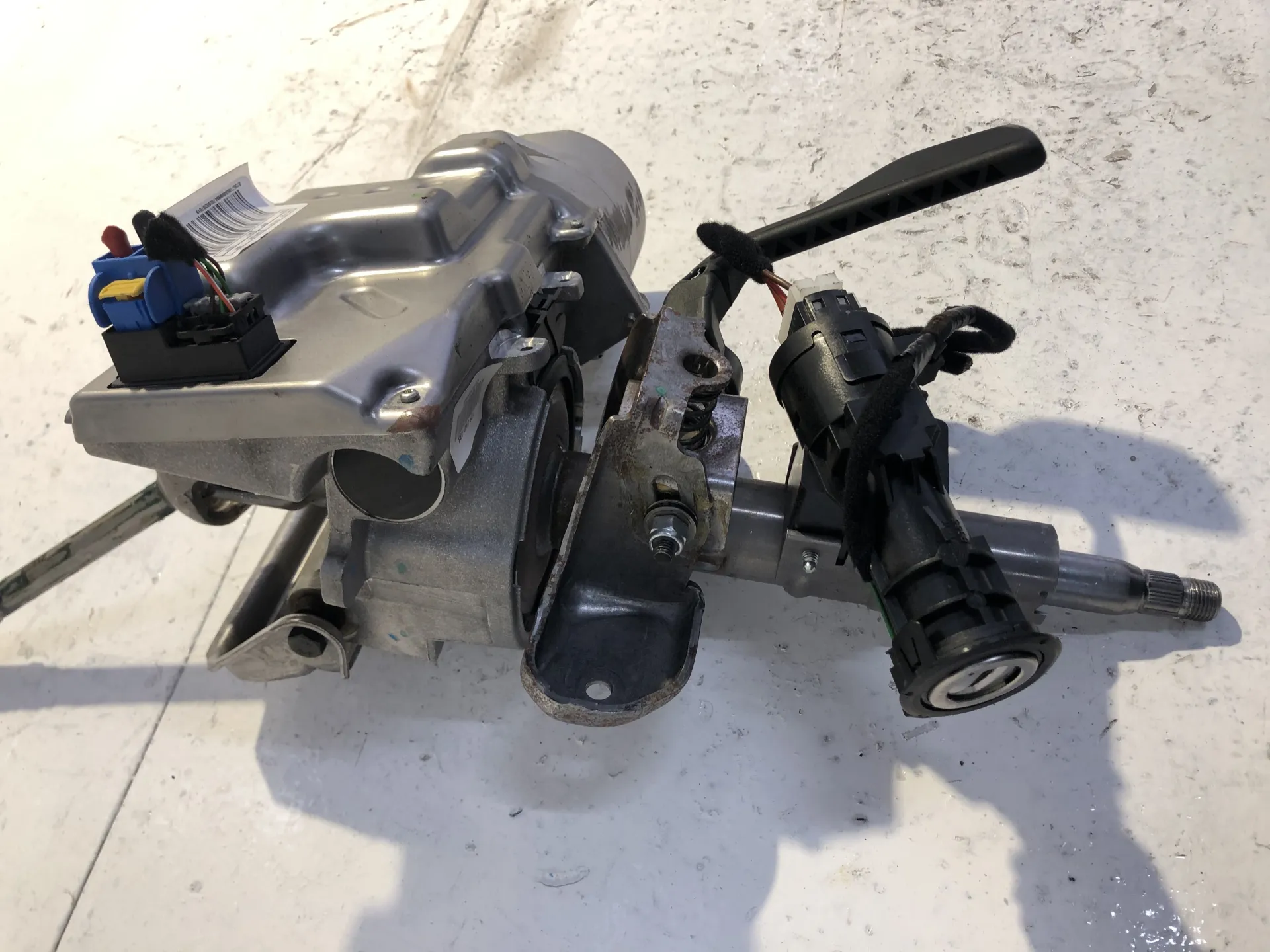 PIANTONE STERZO con codice 00518006280 / 61089800 / 0B36506360 / 38228784.01A / BLM040 / B8353.01542 / 907004001 da FIAT Panda 3Â° Serie 1300 Diesel (2018)