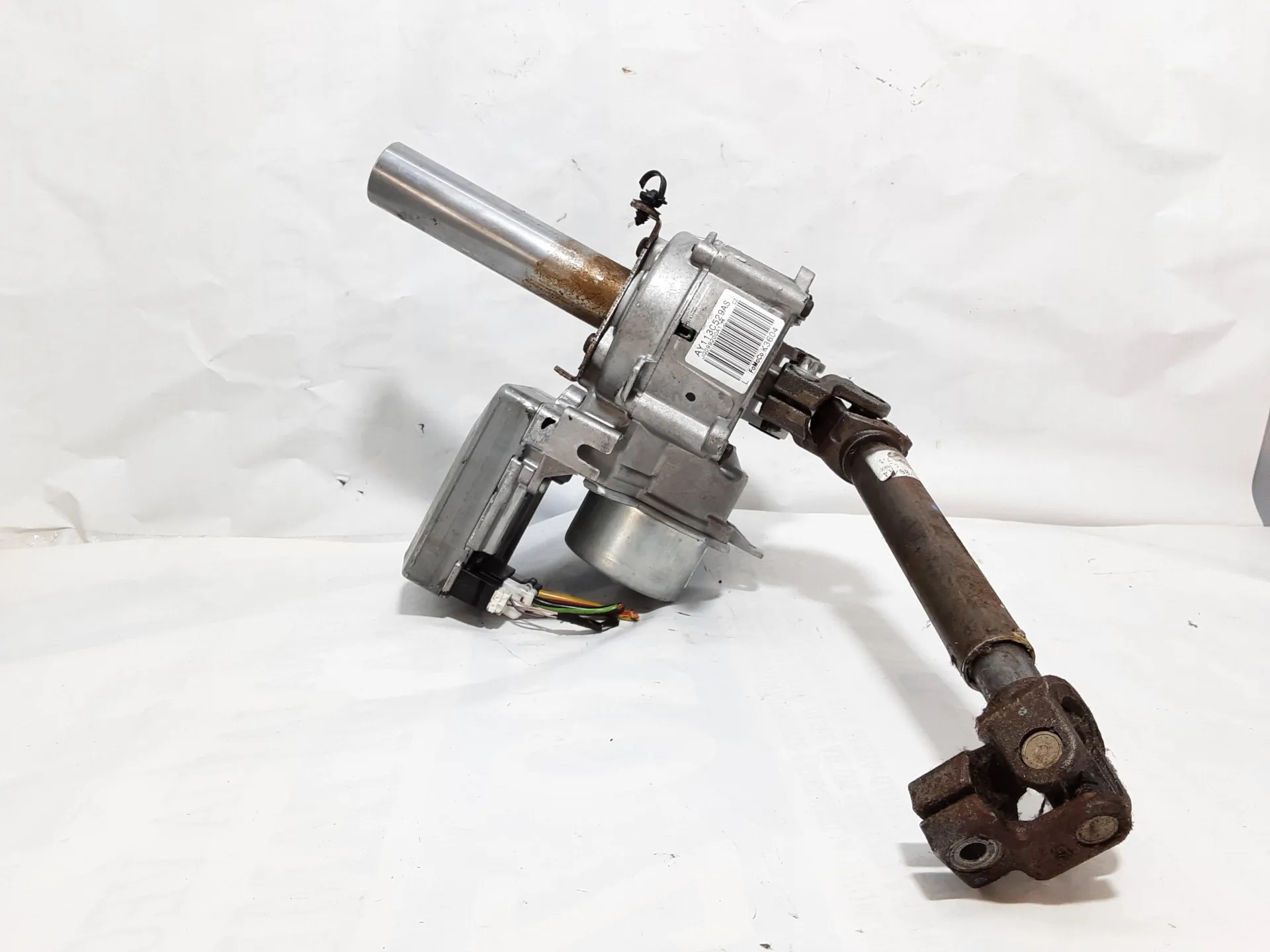 PIANTONE STERZO con codice AY113C529AS da FORD B - Max Berlina 1500 Diesel 55 kW / 75 CV con codice motore UGJC/UGJC, UGJG, XUJA, XUJB (2014)