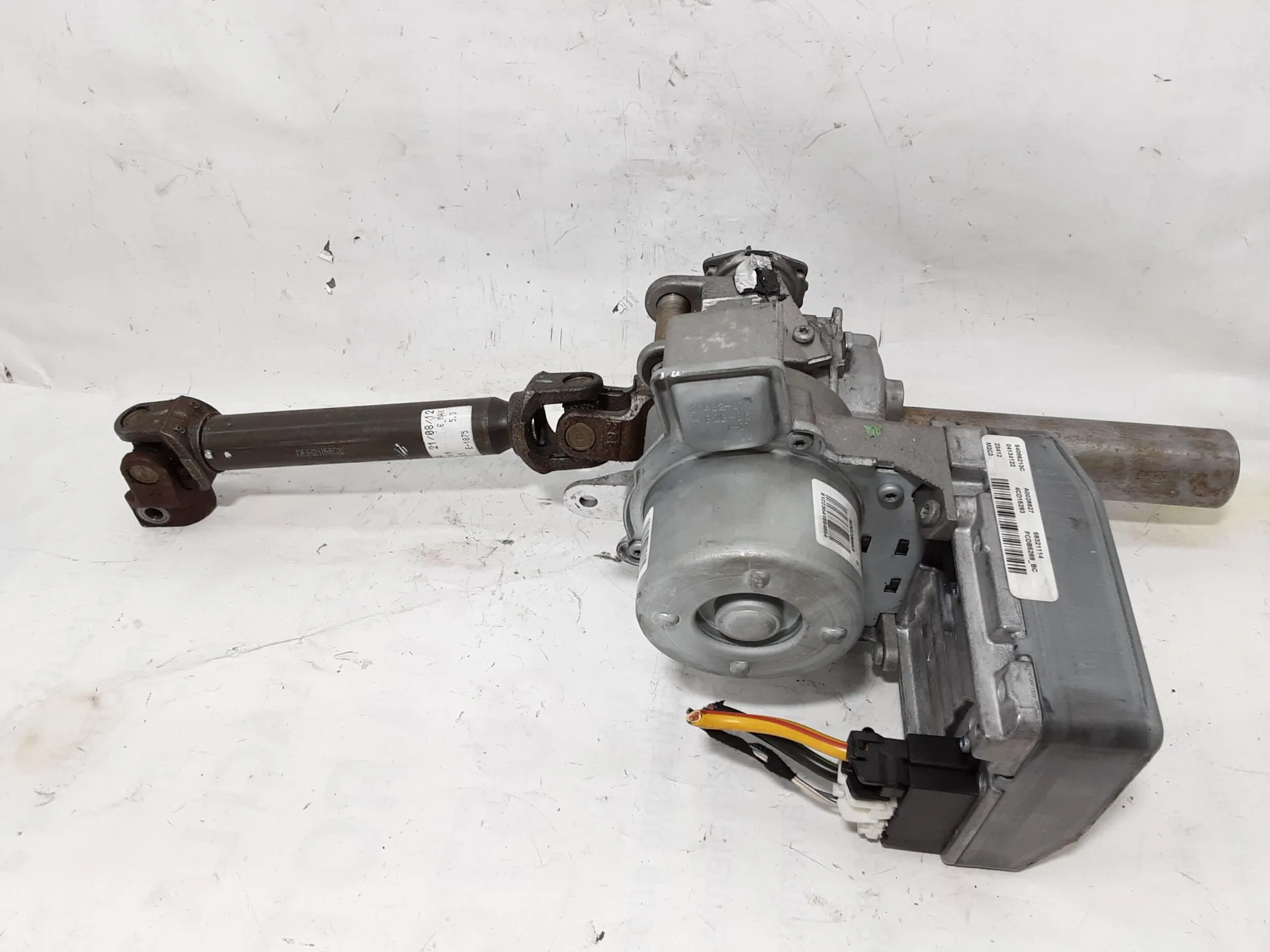 PIANTONE STERZO con codice 54086213C da FORD B - Max Berlina 1600 Diesel 70 kW / 95 CV con codice motore T3JB/T3JB (2013)
