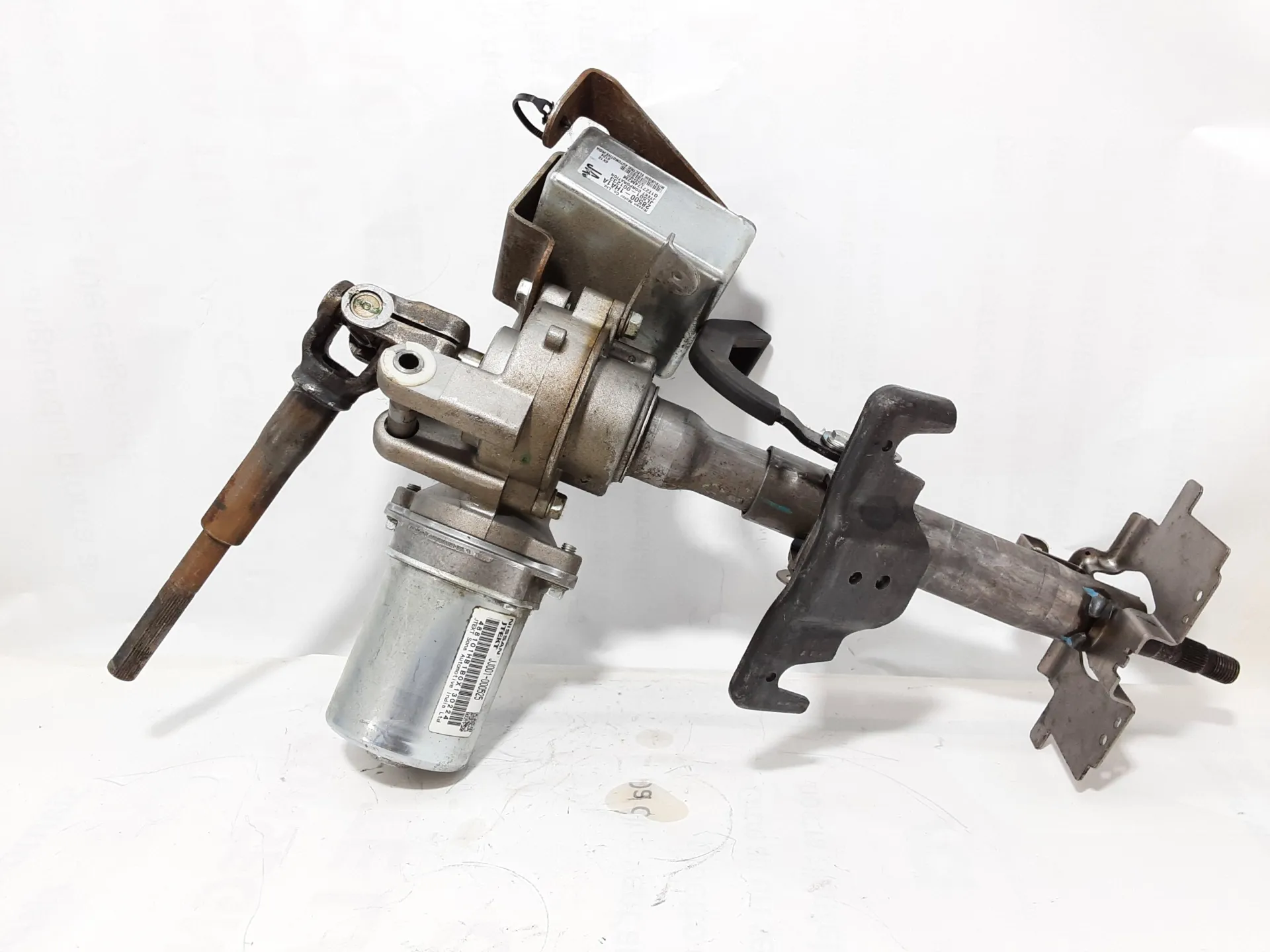 PIANTONE STERZO con codice JJ001000525 da NISSAN Micra 7° Serie 1200 Benzina 59 kW / 80 CV con codice motore HR12/HR12DE (2011)