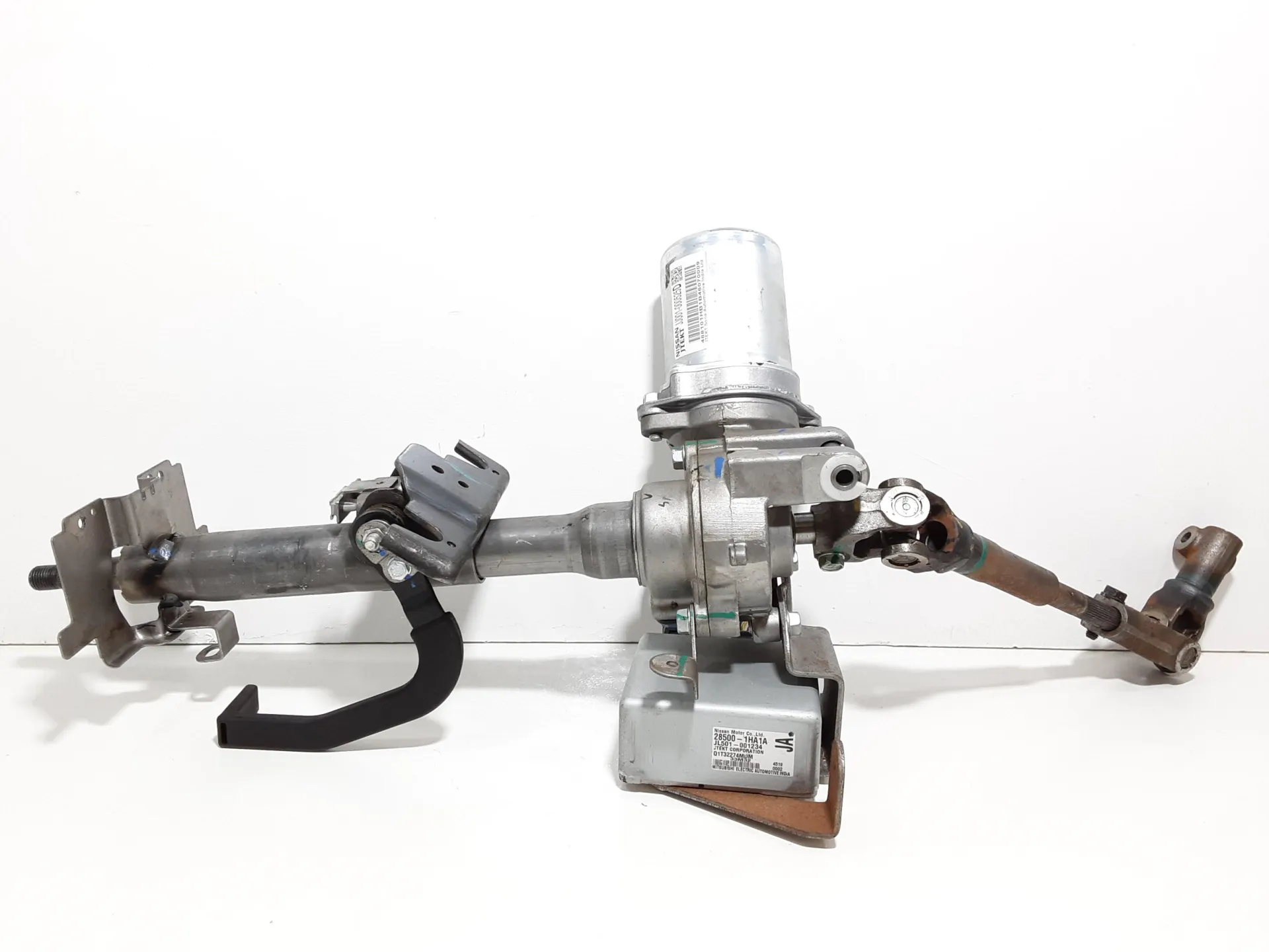 PIANTONE STERZO con codice JJ001000525D da NISSAN Micra 7° Serie 1200 Benzina 59 kW / 80 CV con codice motore HR12/HR12DE (2015)