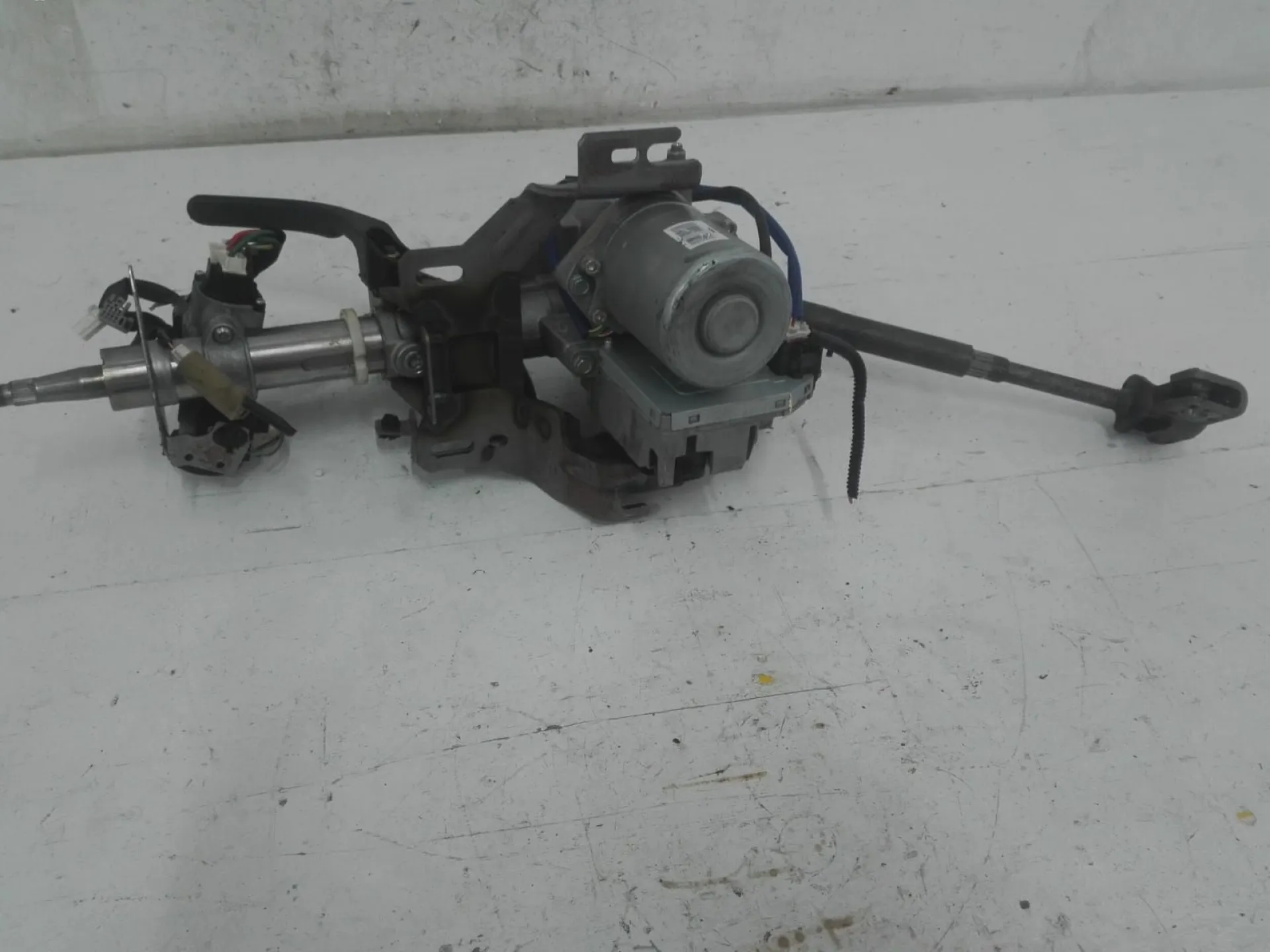 48810JD900 / 308722995 / BD0004Q PIANTONE STERZO NISSAN Qashqai 2Â° Serie 1600 Diesel (2012)