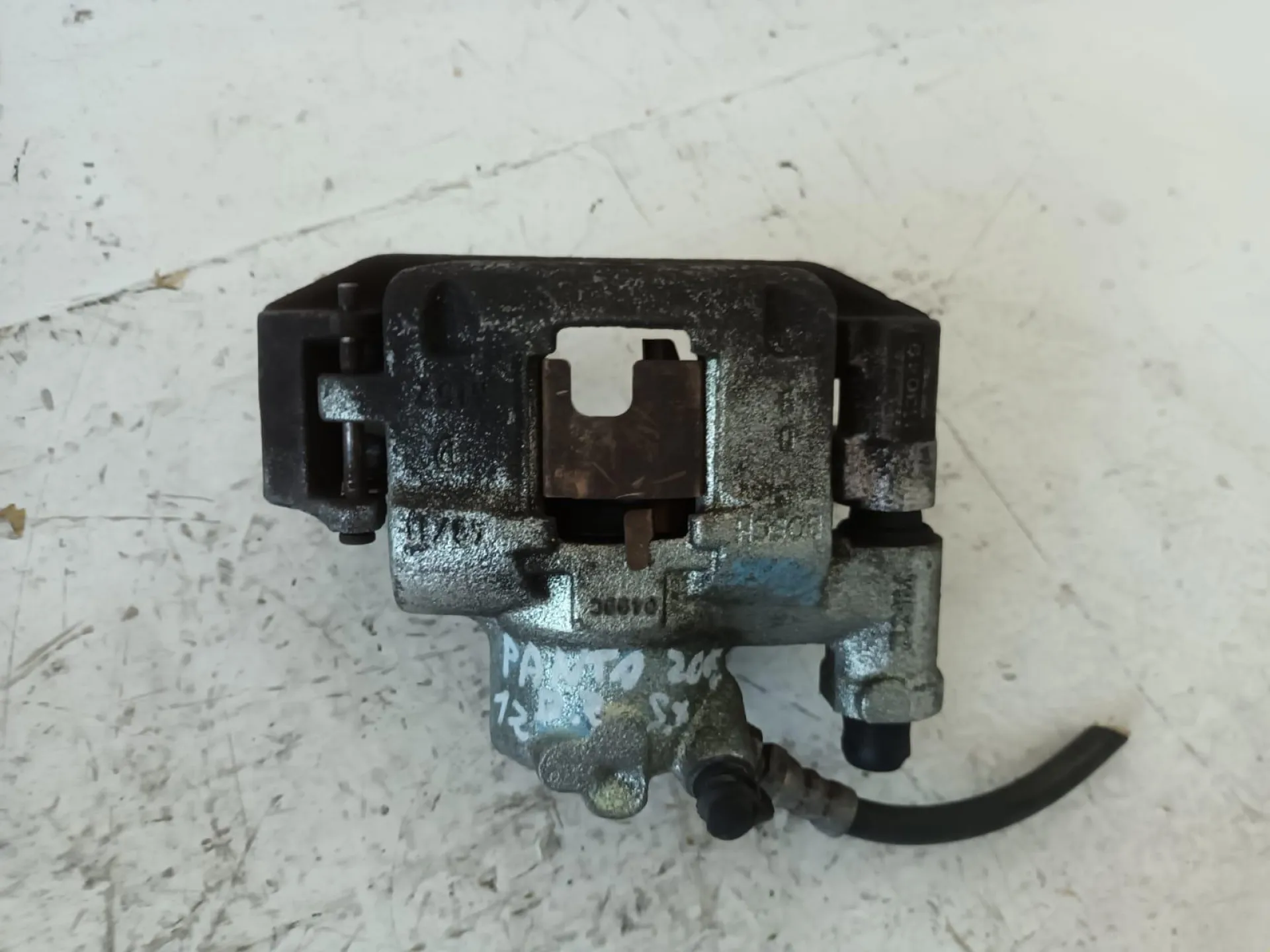 PINZA FRENO ANTERIORE SINISTRA con codice 795212 da FIAT Panda 2Â° Serie 1200 Benzina con codice motore 169A4000 (2012)