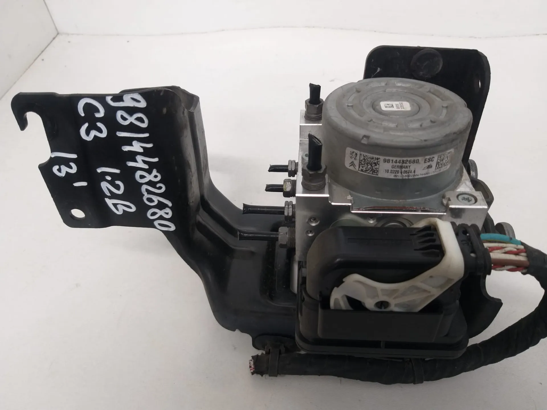Pompa ABS Citroen C3 del 2013 1.2 Benzina CODICE RICAMBIO : 9814482680