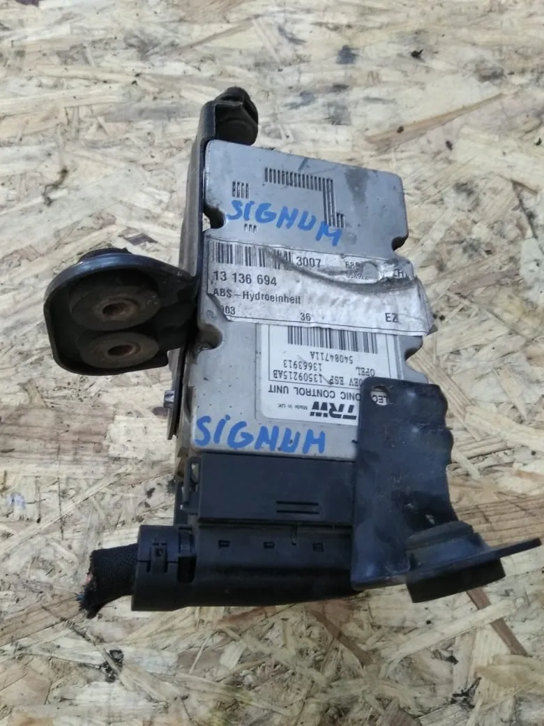 Pompa ABS Opel Signum del 2004 CODICE RICAMBIO : 13509215AB