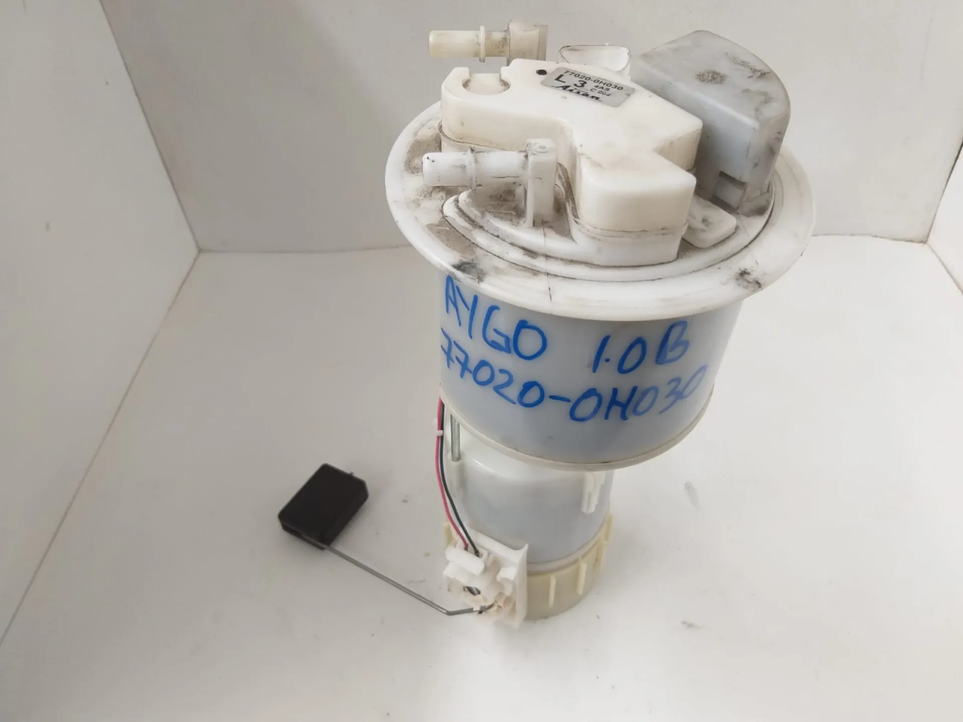 Pompa carburante Toyota Aygo del 2013 1.0 Benzina CODICE RICAMBIO : 77020-0H030