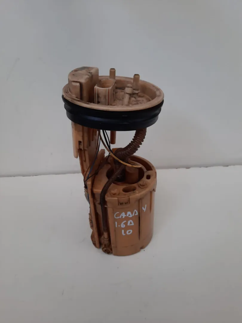 Pompa carburante Volkswagen Caddy del 2010 1.6 Diesel
