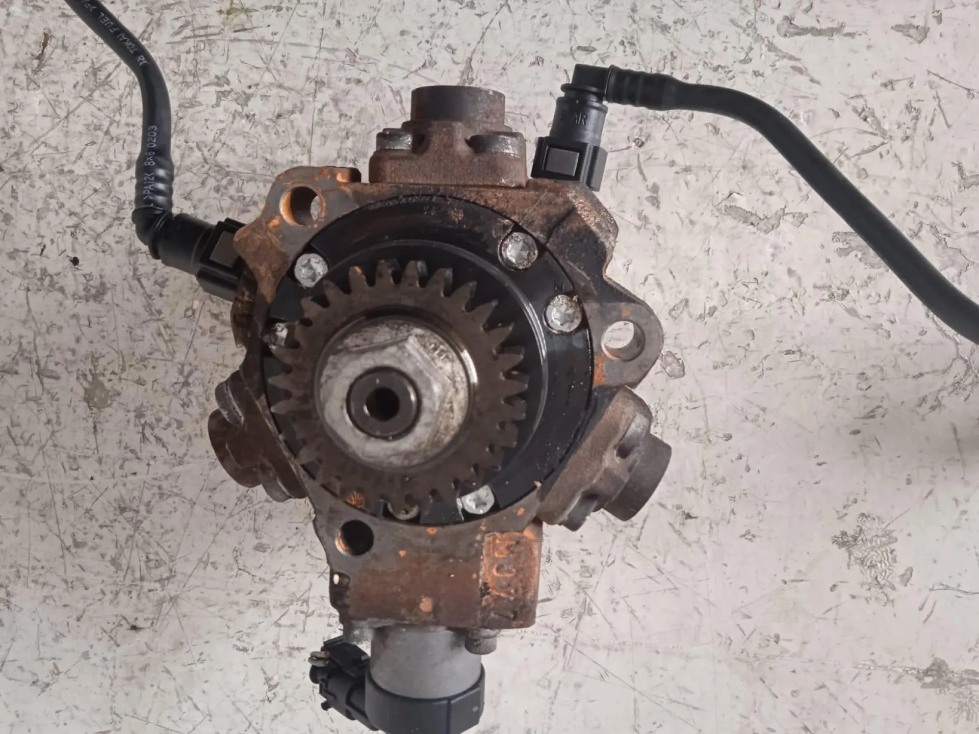 POMPA INIEZIONE DIESEL con codice 0445010223 da NISSAN Qashqai 2° Serie 2000 Diesel con codice motore M9R/M9R (2010)