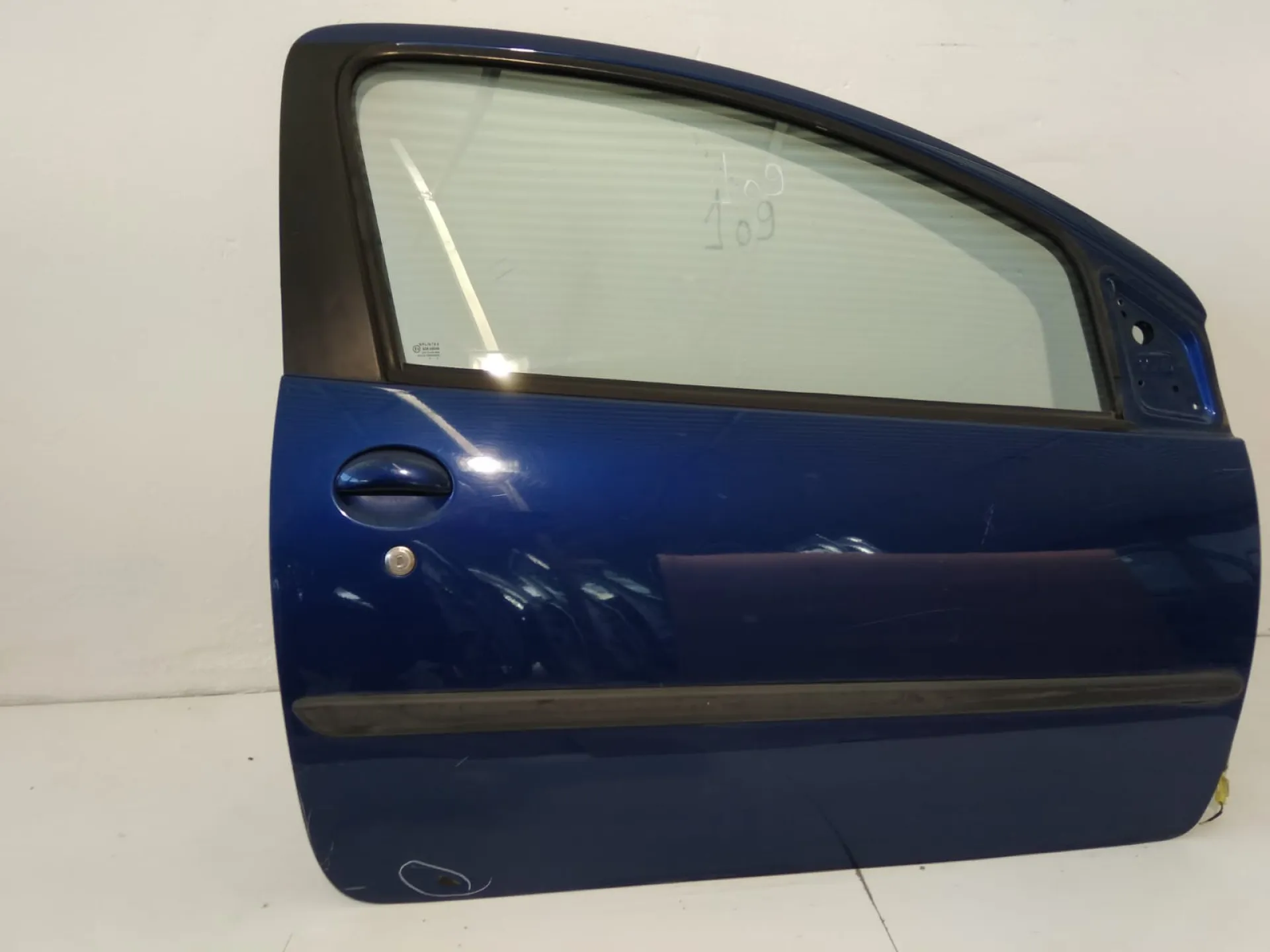 Porta anteriore destra Peugeot 107 a 3 porte del 2009