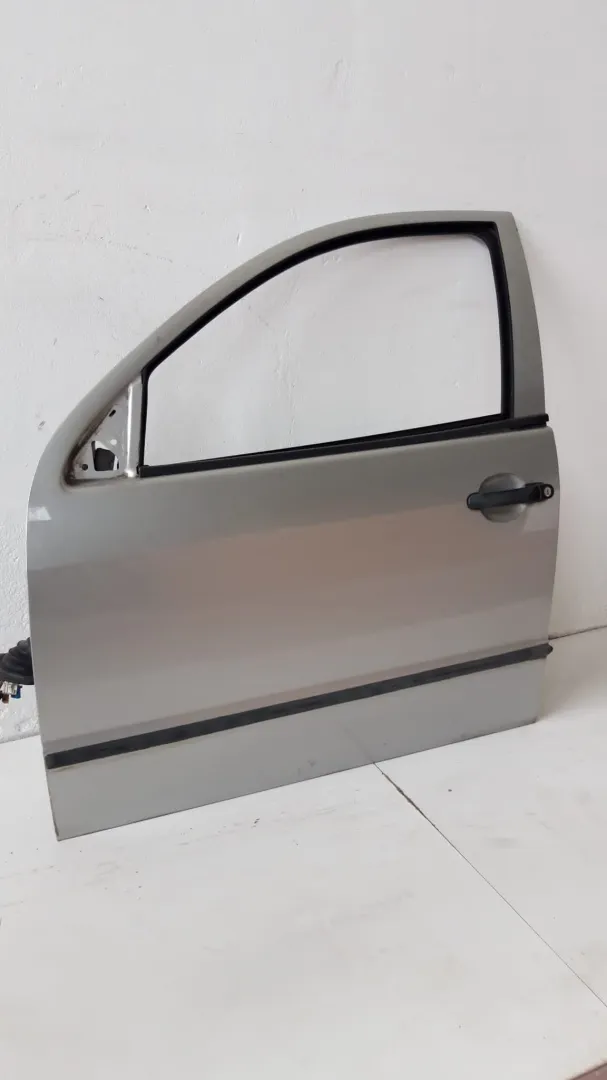 Porta anteriore sinistra Skoda Fabia del 2003
