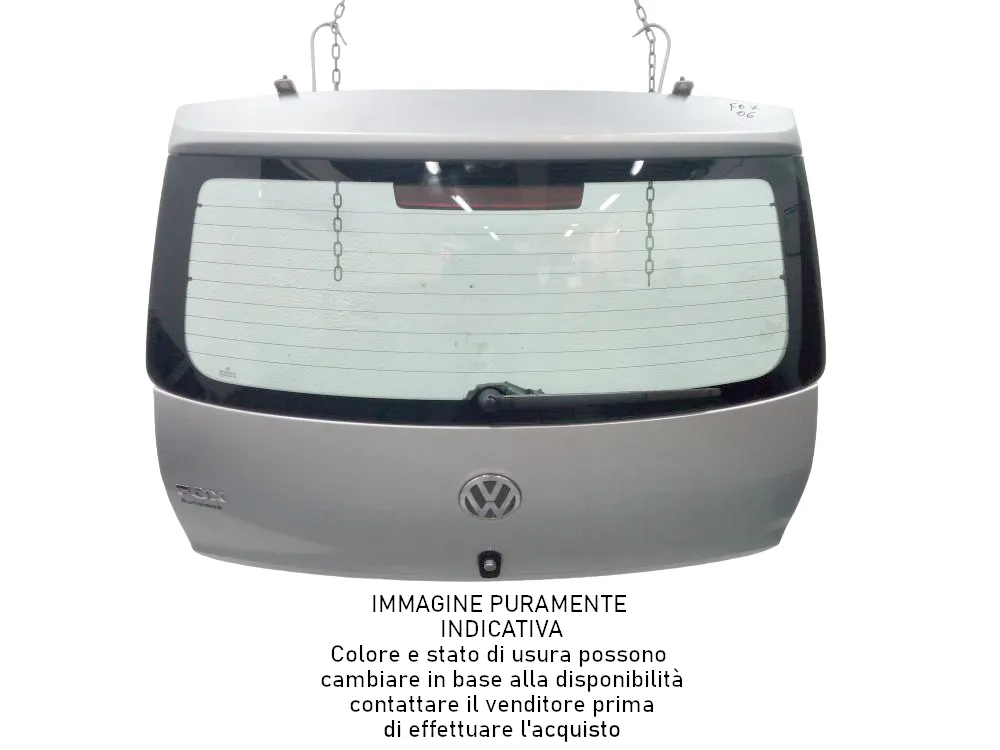 PORTELLONE POSTERIORE COMPLETO con codice 5Z6827025D da VOLKSWAGEN Fox 1Â° Serie 1200 Benzina 40 con codice motore BMD/BMD (2006)