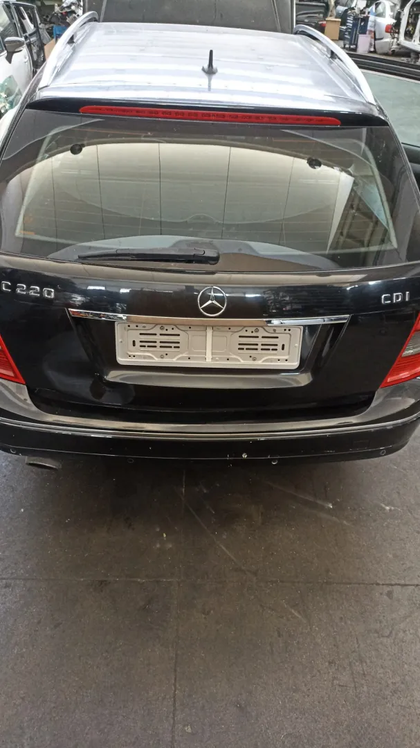 Portellone posteriore Mercedes Classe C 2.2 D del 2008