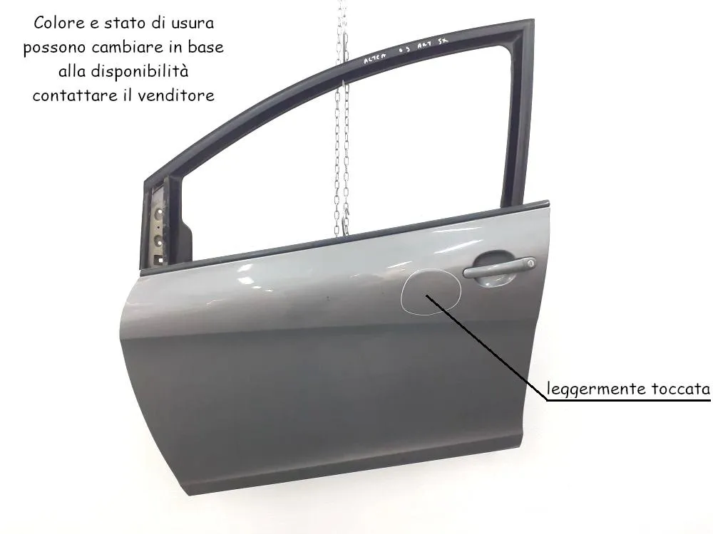 PORTIERA ANTERIORE SINISTRA con codice 5P0831055A da SEAT Altea Berlina 1900 Diesel 77 (2009)