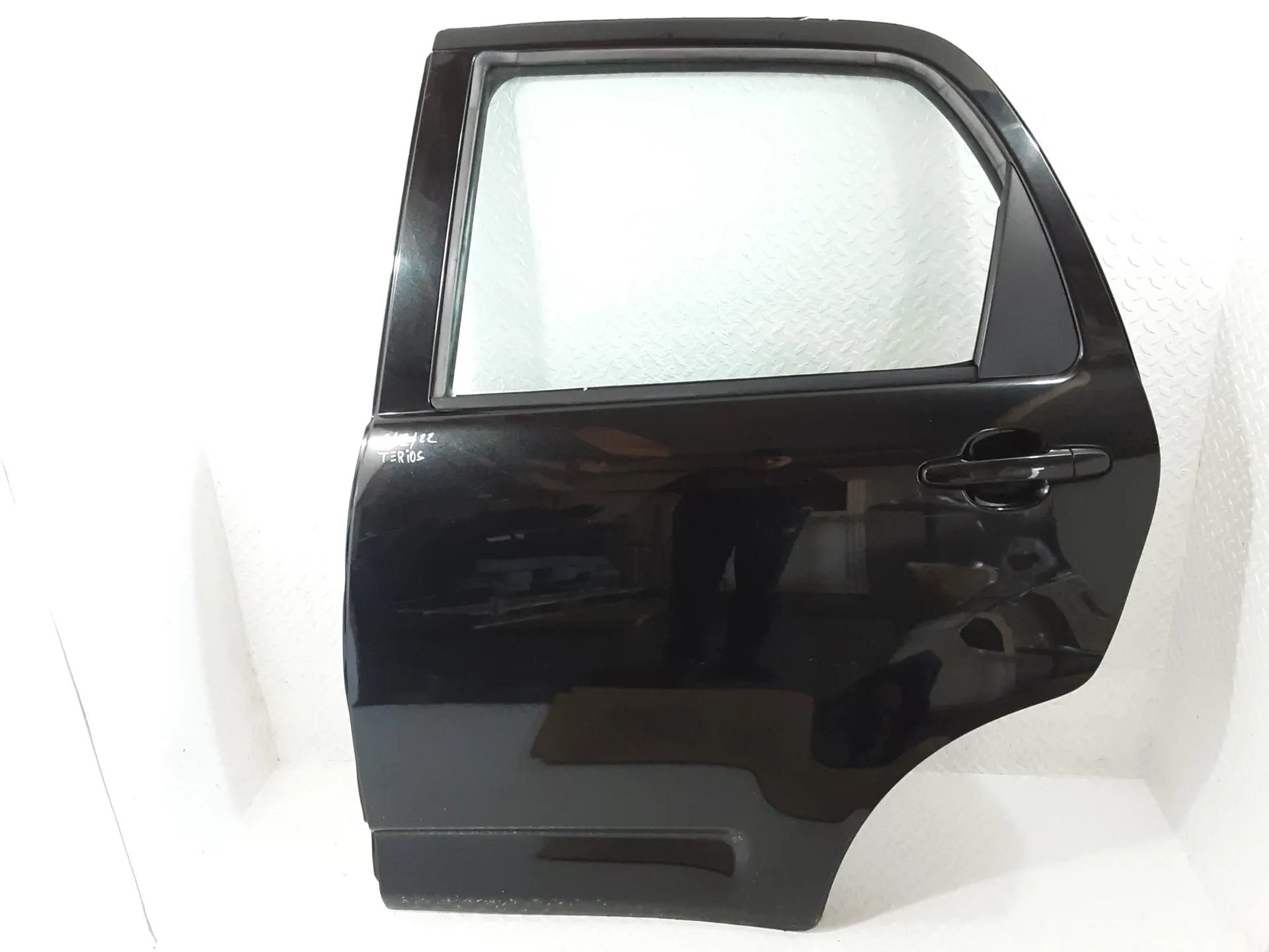 PORTIERA POSTERIORE SINISTRA DAIHATSU Terios 1° Serie 1500 Benzina 77 kW / 105 CV con codice motore 3SZ/3SZ-VE (2007)