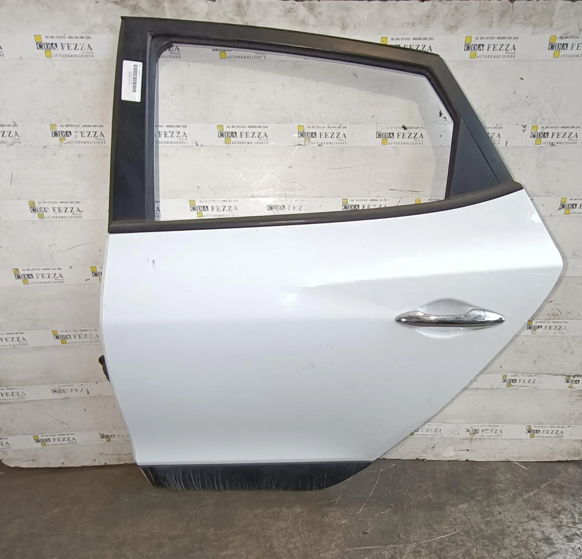 PORTIERA POSTERIORE SINISTRA HYUNDAI iX35 1Â° Serie 1700 Diesel 85 kW / 116 CV con codice motore D4FD/D4FD (2013)