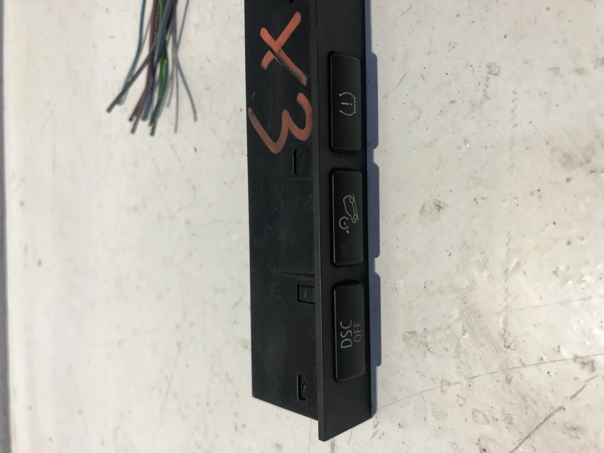 PULSANTE INTERRUTTORE ACCENSIONE con codice 61313415616 / 03742542 da BMW X3 1Â° Serie Diesel (2008)