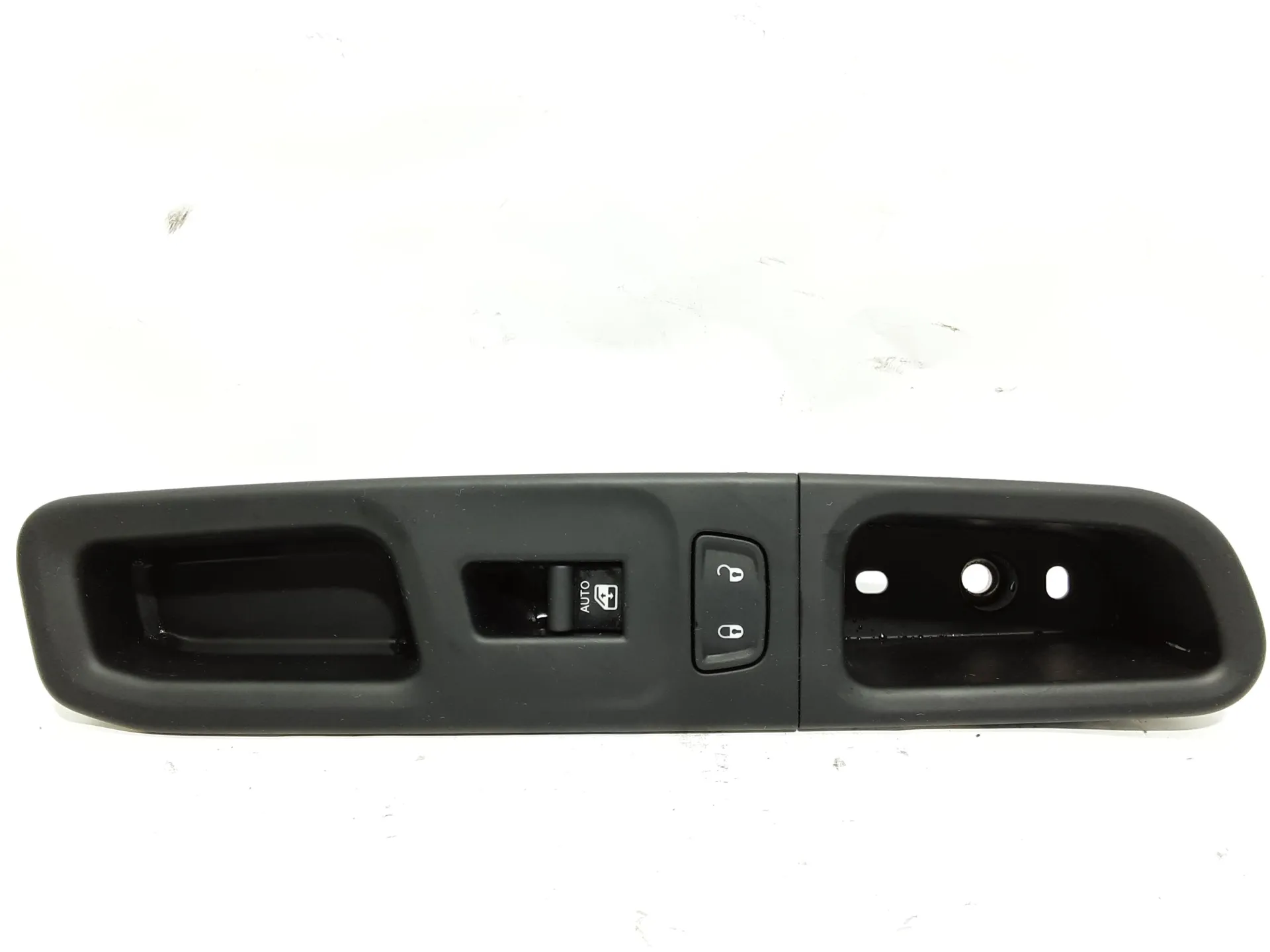 PULSANTIERA ANTERIORE DESTRA con codice 07356458310 da PASSEGGERO JEEP Renegade Serie (14>) Benzina 88 kW / 120 CV con codice motore 55282151/552 82 151 (2019)