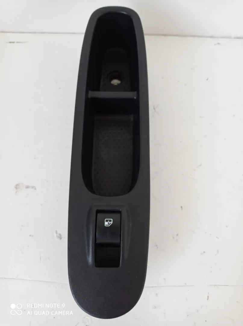 PULSANTIERA ANTERIORE DESTRA PASSEGGERO LANCIA Ypsilon 4Â° Serie Benzina (2013)