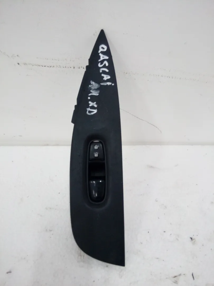 PULSANTIERA ANTERIORE DESTRA PASSEGGERO NISSAN Qashqai Serie Diesel (2014)