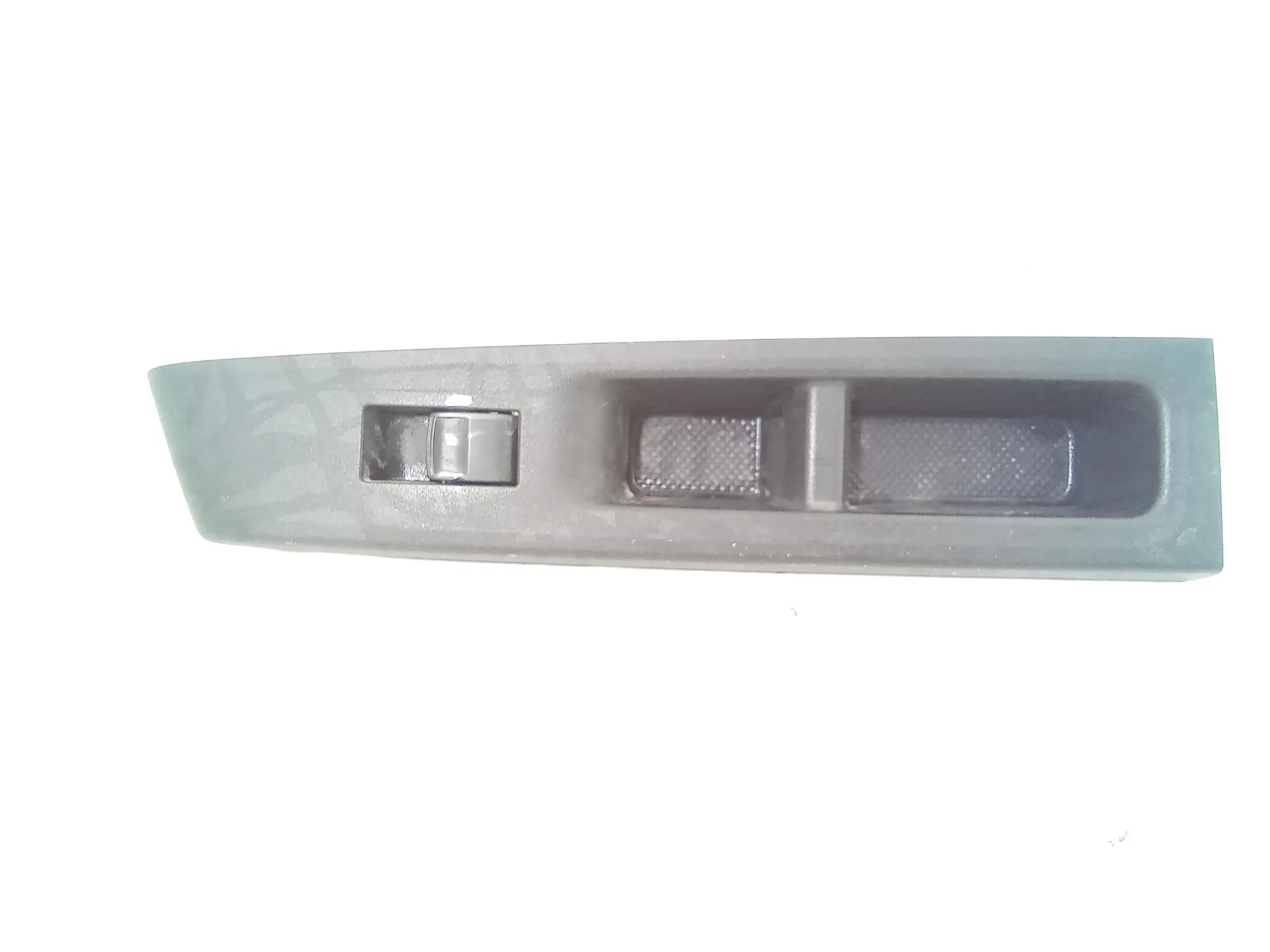 PULSANTIERA ANTERIORE DESTRA PASSEGGERO con codice 74231-0d330 da TOYOTA Yaris Serie (05>08) (2013)