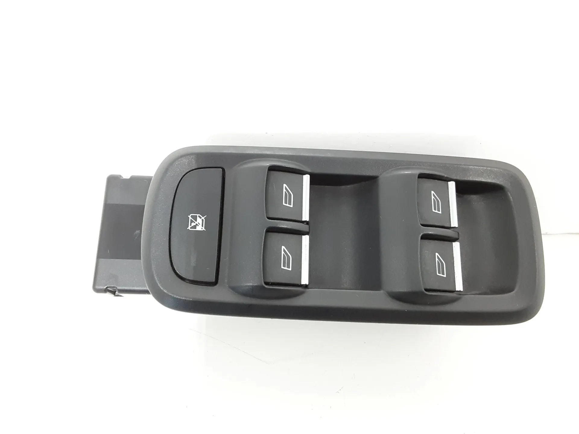 PULSANTIERA ANTERIORE SINISTRA con codice EN1514A132AA da GUIDA FORD EcoSport Serie (15>) 1500 Diesel 70 kW / 95 CV con codice motore XVJD/XVJD (2016)
