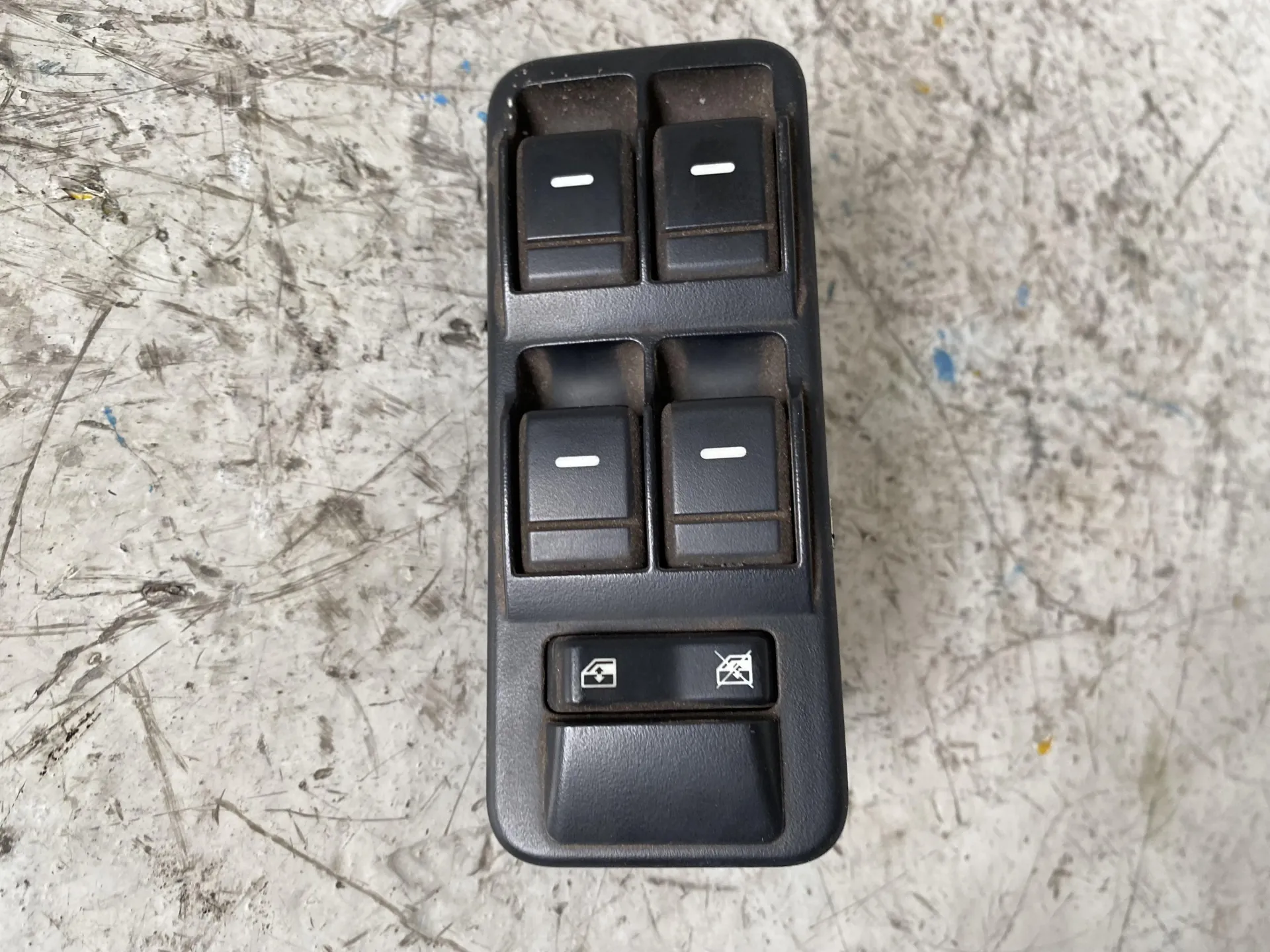 PULSANTIERA ANTERIORE SINISTRA GUIDA con codice YUD501110PVJ da LAND ROVER Range Rover SPORT (05>13) Diesel (2006)