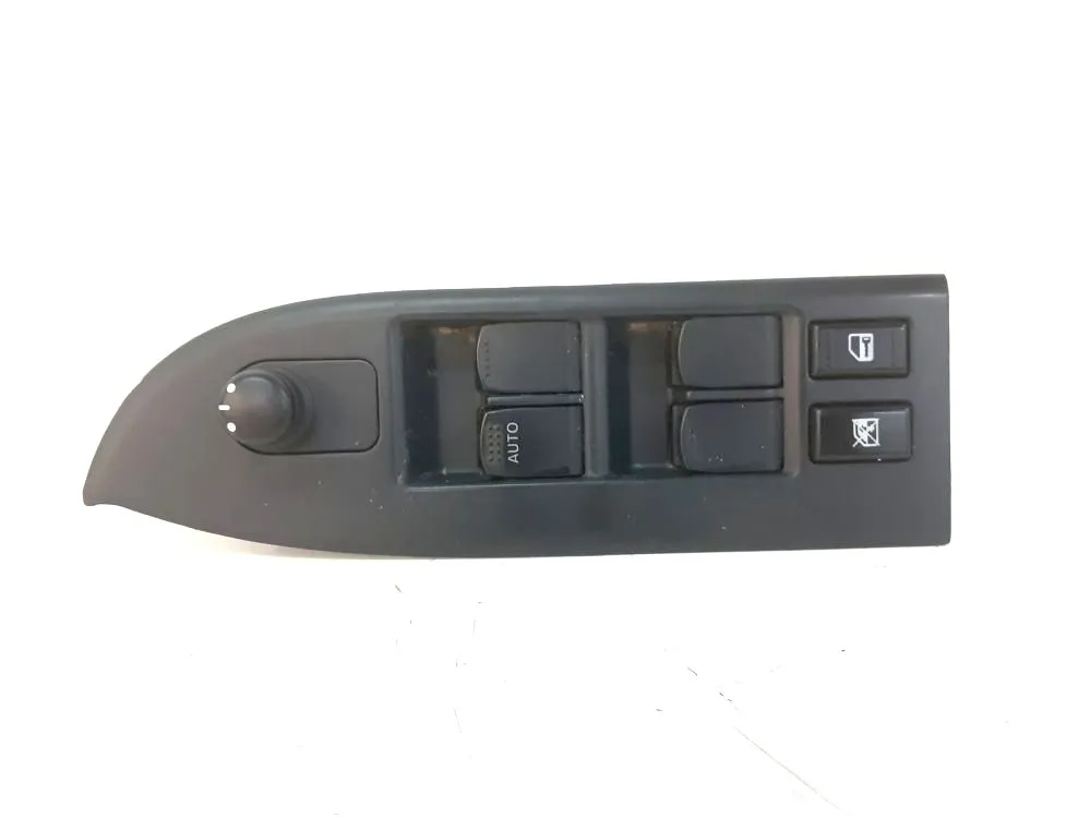 PULSANTIERA ANTERIORE SINISTRA GUIDA con codice 62J002595T da SUZUKI Grand Vitara JB 1900 Diesel 95 (2006)