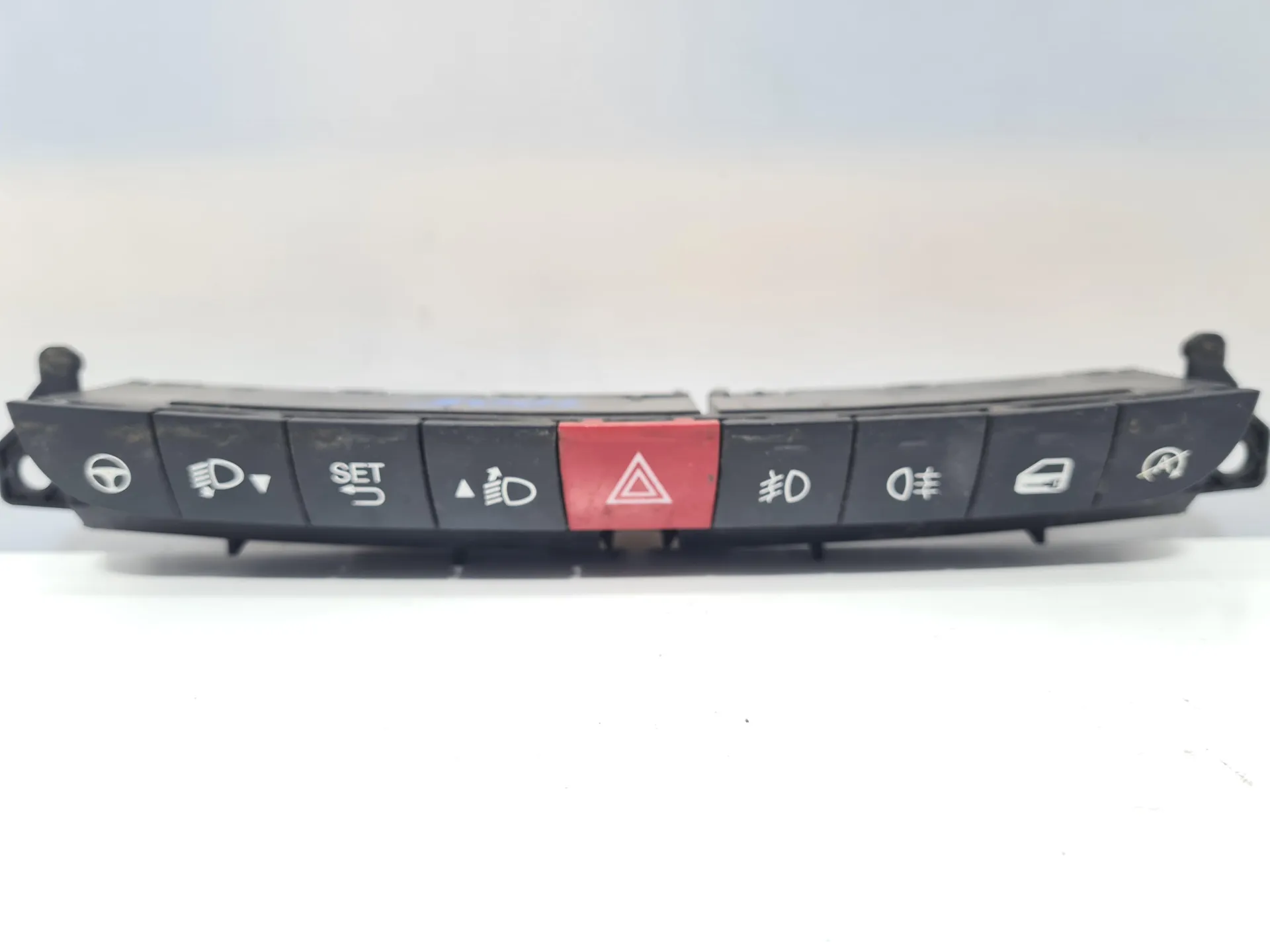 PULSANTIERA CENTRALE con codice 735587841 da FIAT 500 L Serie (351_352) (12>)