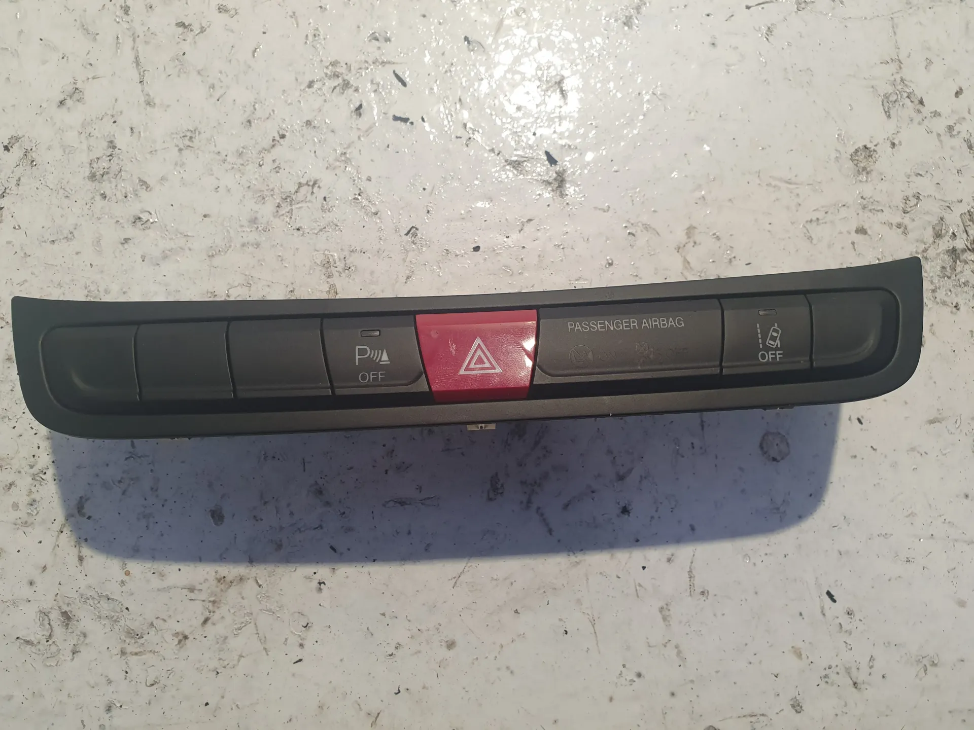 PULSANTIERA CENTRALE con codice 07356350240 da JEEP Renegade Serie (18>) 1600 Diesel (2018)