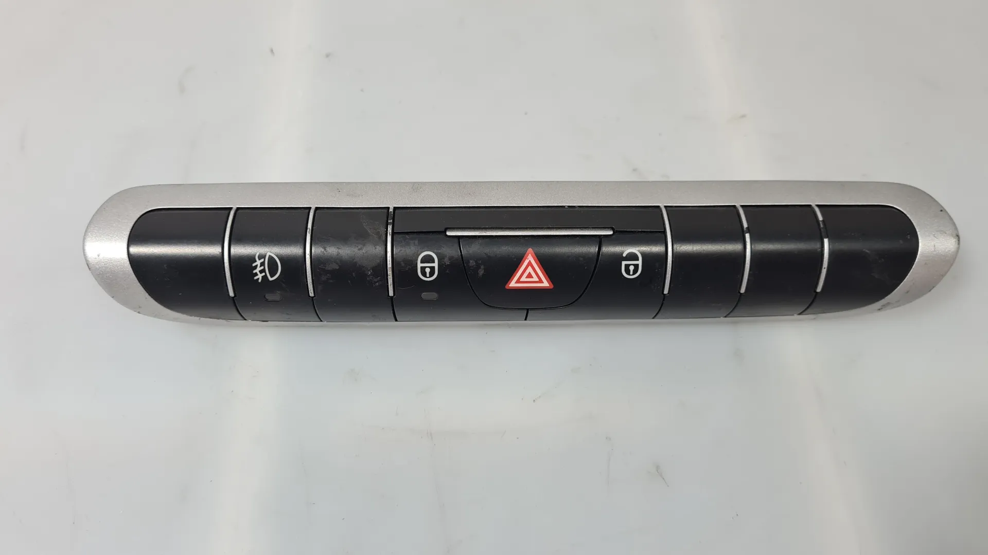 PULSANTIERA CENTRALE con codice A4518209310001 da SMART Fortwo Coupé (W450) (03>07)