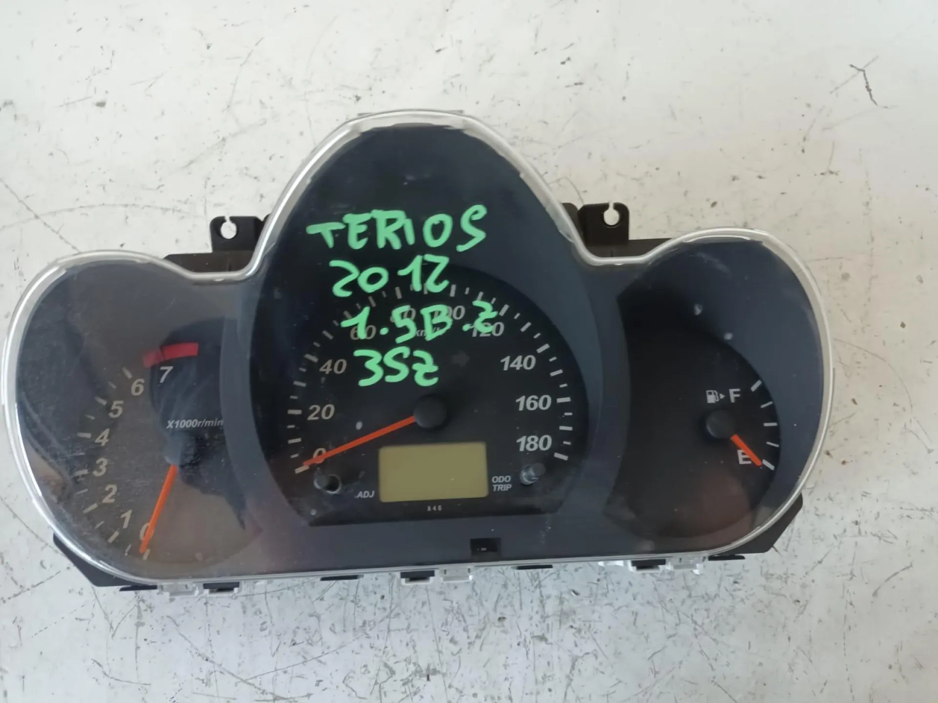 QUADRO STRUMENTI con codice 83800-B4611 da DAIHATSU Terios 2Â° Serie 1500 Benzina (2012)