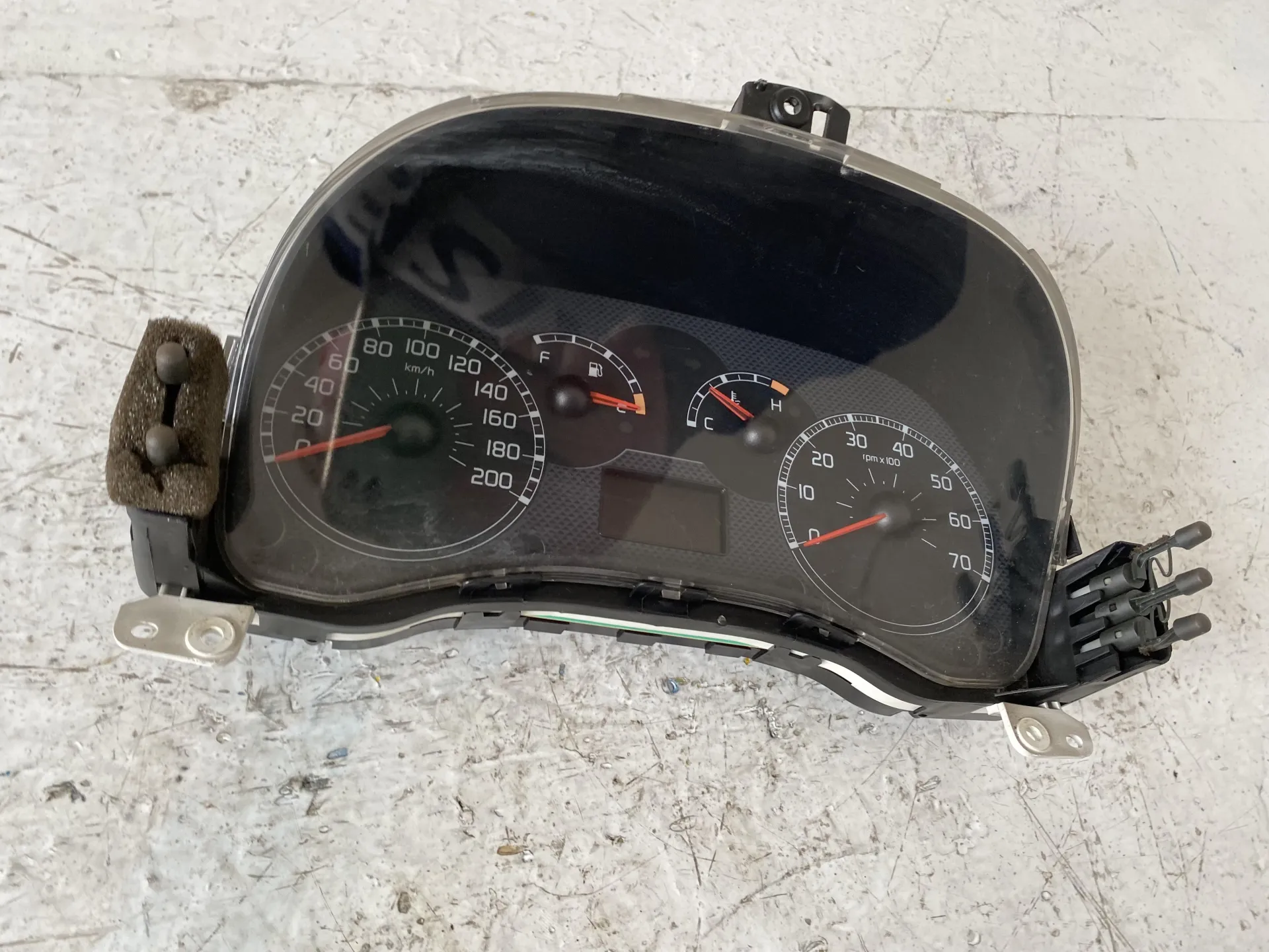 QUADRO STRUMENTI con codice 555000460104 da FIAT Panda 2Â° Serie 1200 Benzina (2005)