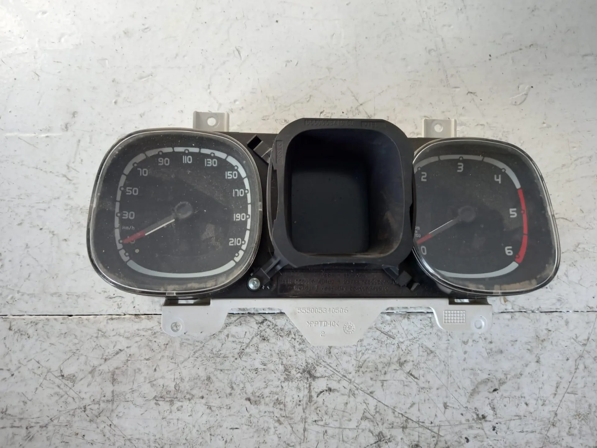 QUADRO STRUMENTI con codice 0887766550 da FIAT Panda 3Â° Serie 1300 Diesel (2014)
