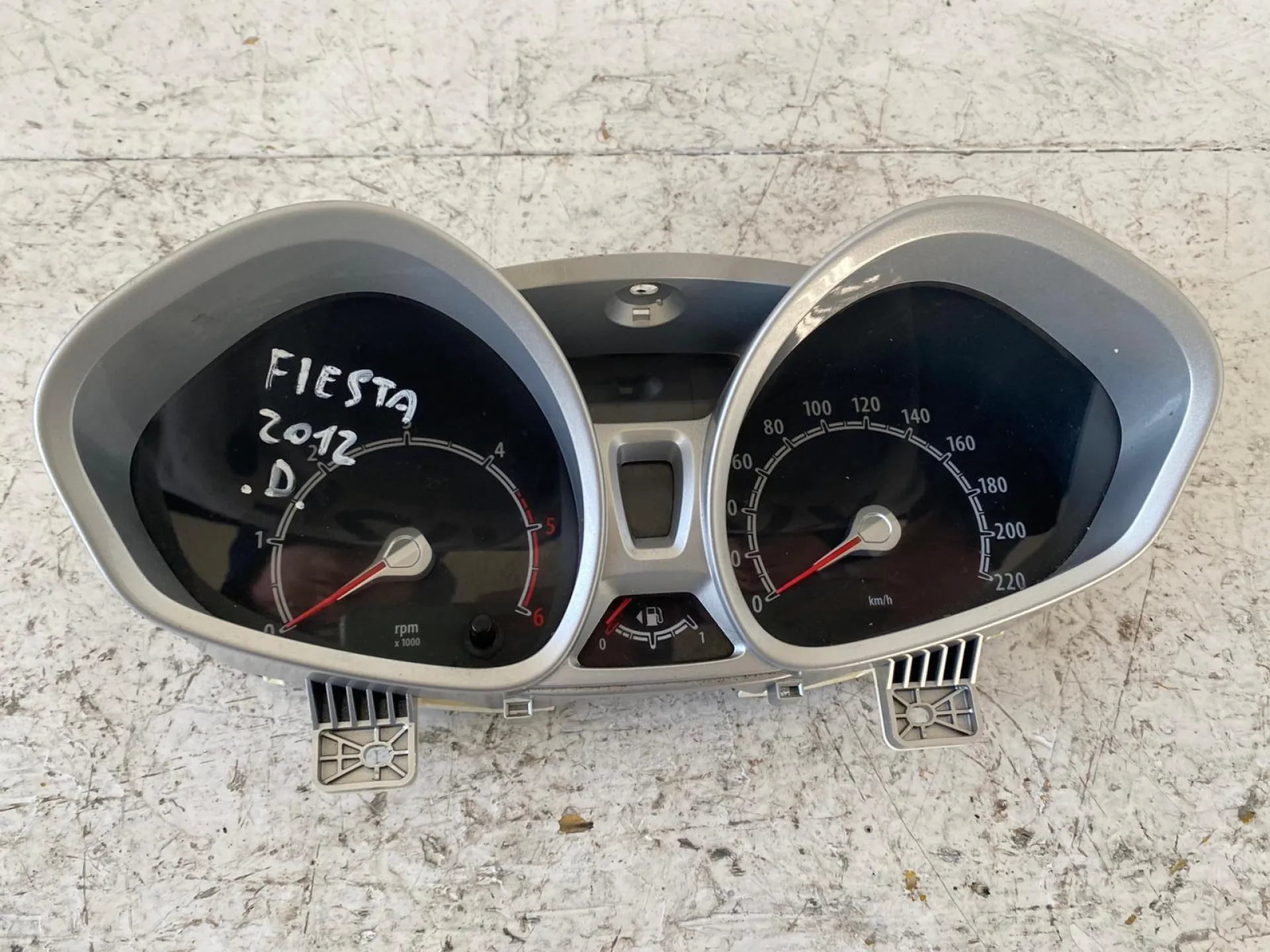 QUADRO STRUMENTI con codice 8A6T10849 GH da FORD Fiesta 6Â° Serie 1400 Diesel (2012)