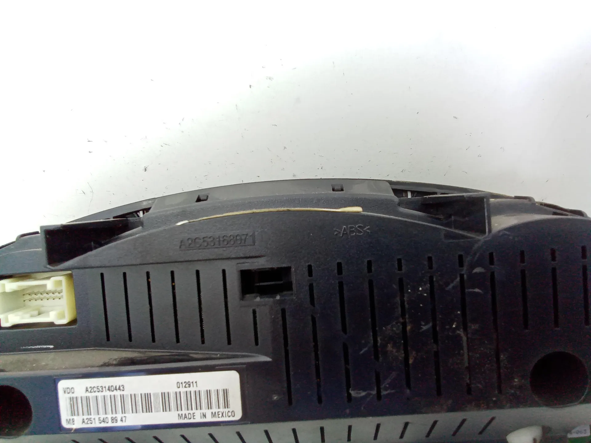 QUADRO STRUMENTI con codice A2515408947 da MERCEDES Classe R W251 3000 Diesel 140 kW / 190 CV (2008)