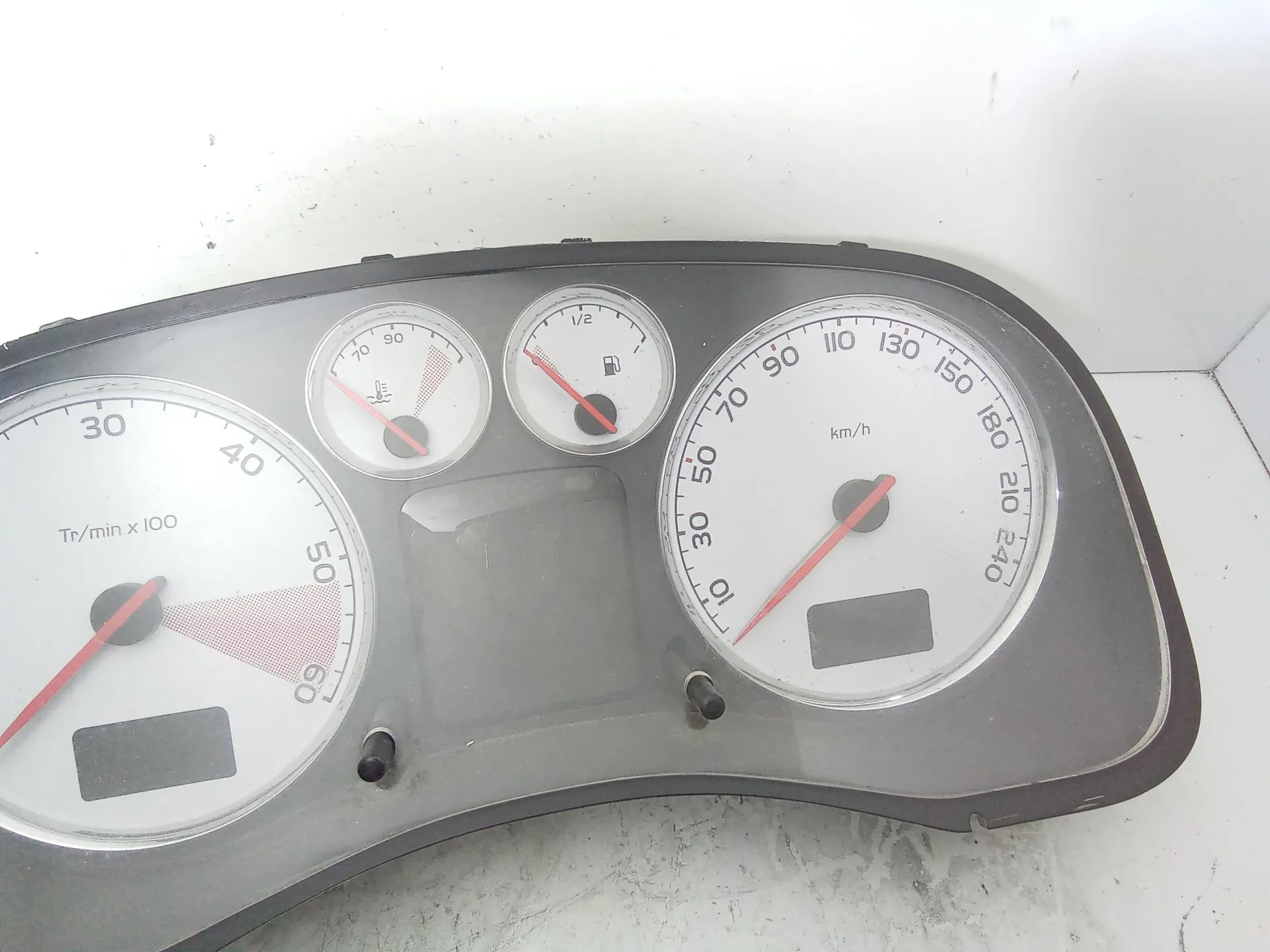 QUADRO STRUMENTI con codice P9661323180 da PEUGEOT 307 Berlina 1600 Diesel 66 kW / 90 CV (2007)
