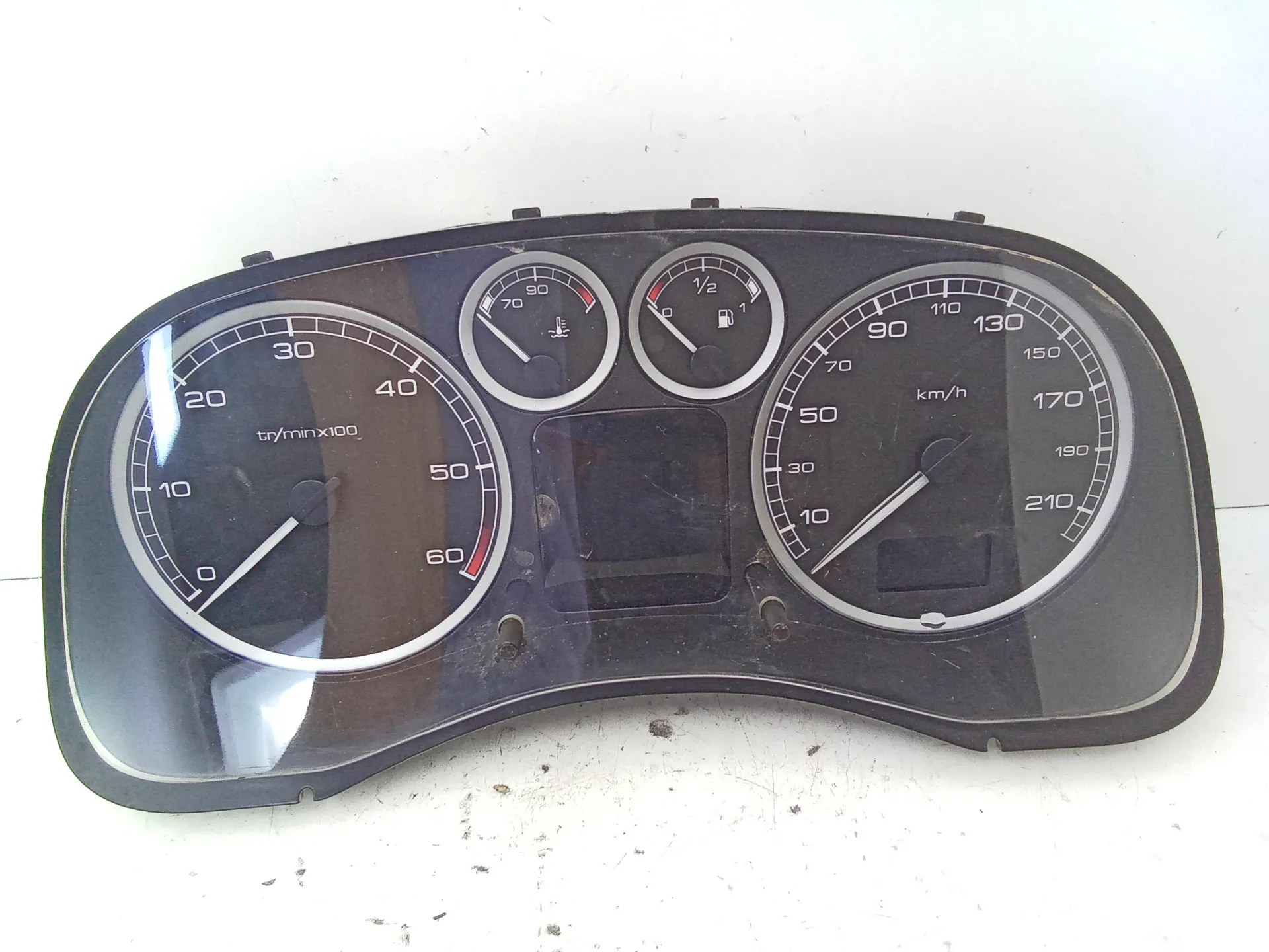 QUADRO STRUMENTI con codice P9651299680 da PEUGEOT 307 Berlina 2000 Diesel (2004)