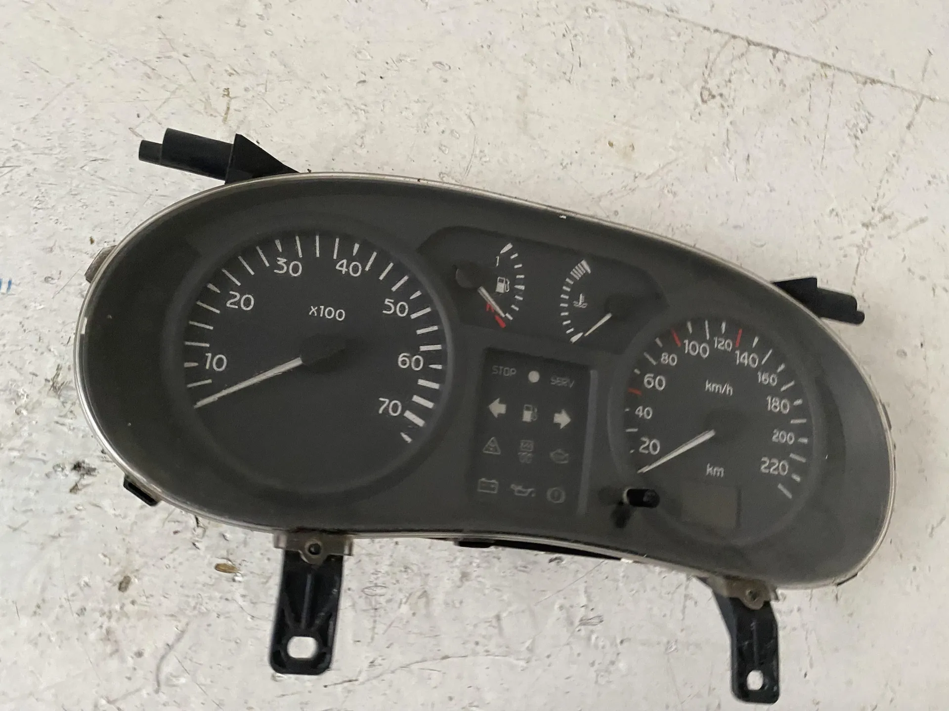 QUADRO STRUMENTI con codice P8200261119 da RENAULT Clio Serie (04>08) 1500 Diesel con codice motore K9K/K9K (2003)