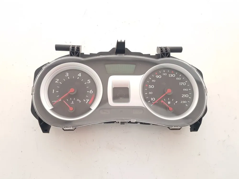 QUADRO STRUMENTI con codice 8200628775 da RENAULT Clio Serie (04>08) 1200 Benzina 55 (2007)