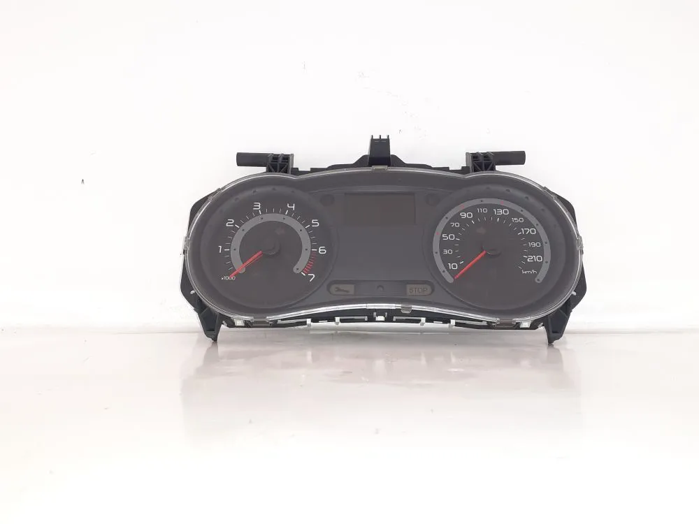 QUADRO STRUMENTI con codice 8200316824 da RENAULT Clio Serie (04>08) 1200 Benzina 55 (2007)