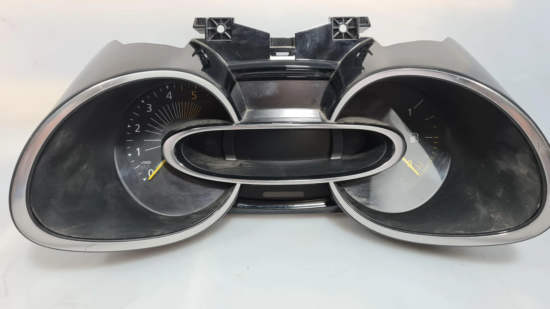 QUADRO STRUMENTI con codice 248100538r da RENAULT Clio Serie IV (12>19) 1500 Diesel (2012)