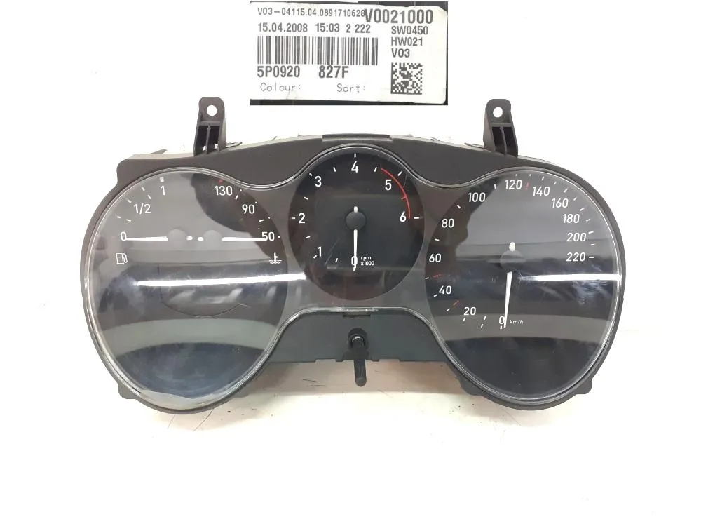 QUADRO STRUMENTI con codice 5P0920827F da SEAT Altea Berlina 1900 Diesel 77 (2009)