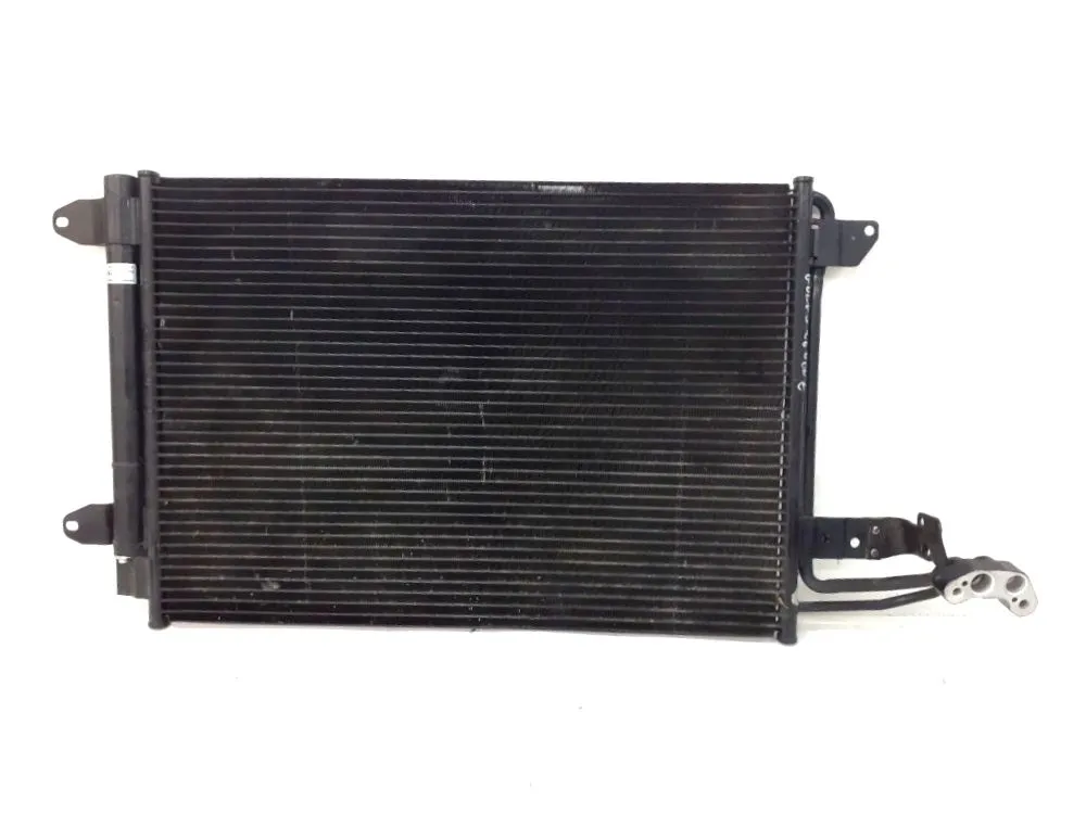 RADIATORE A/C con codice 1K0298403A da VOLKSWAGEN Golf 5 Berlina (03>08) 1600 Benzina 75 (2007)
