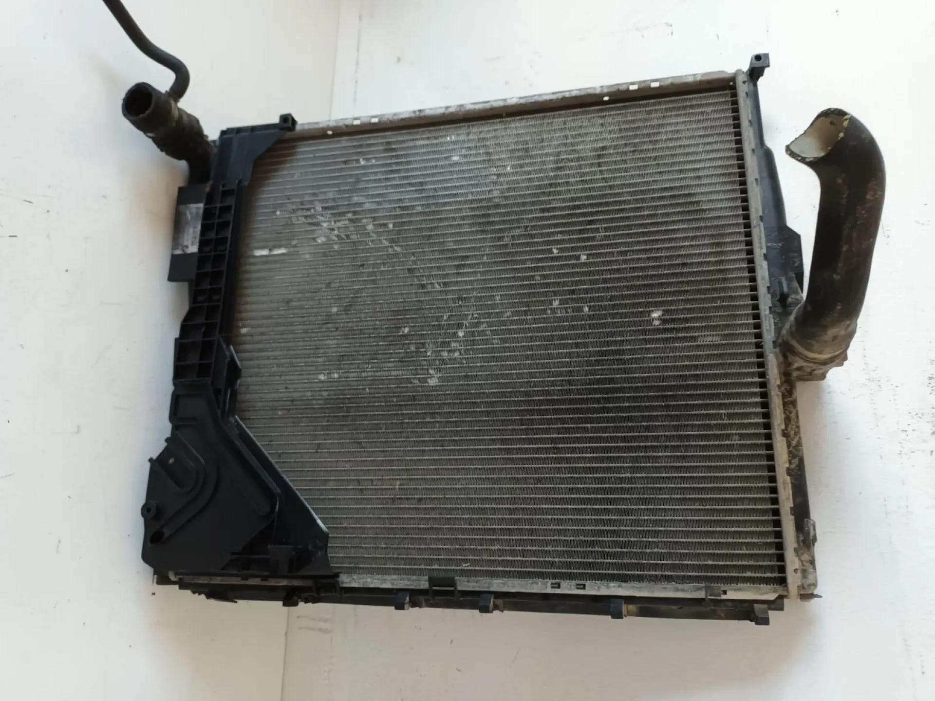 RADIATORE ACQUA con codice 3423556 da BMW X3 1Â° Serie 2000 Diesel (2008)