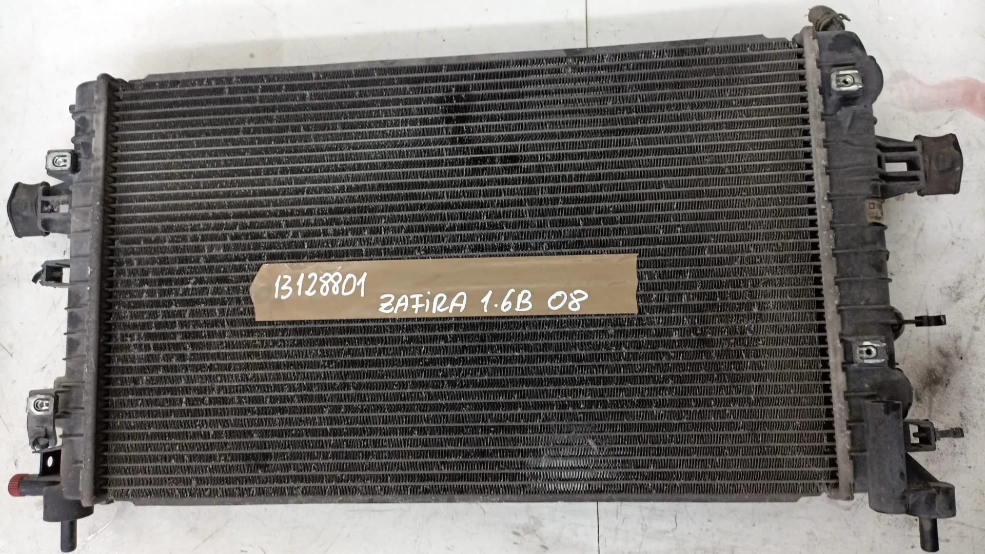 Radiatore acqua Opel Zafira 1.6 B del 2008 CODICE RICAMBIO : 13128801