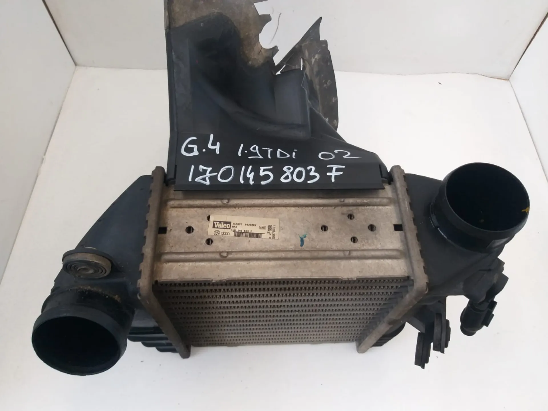 Radiatore intercooler Volkswagen Golf 4 del 2002 1.9 Diesel CODICE RICAMBIO : 1J0145803F