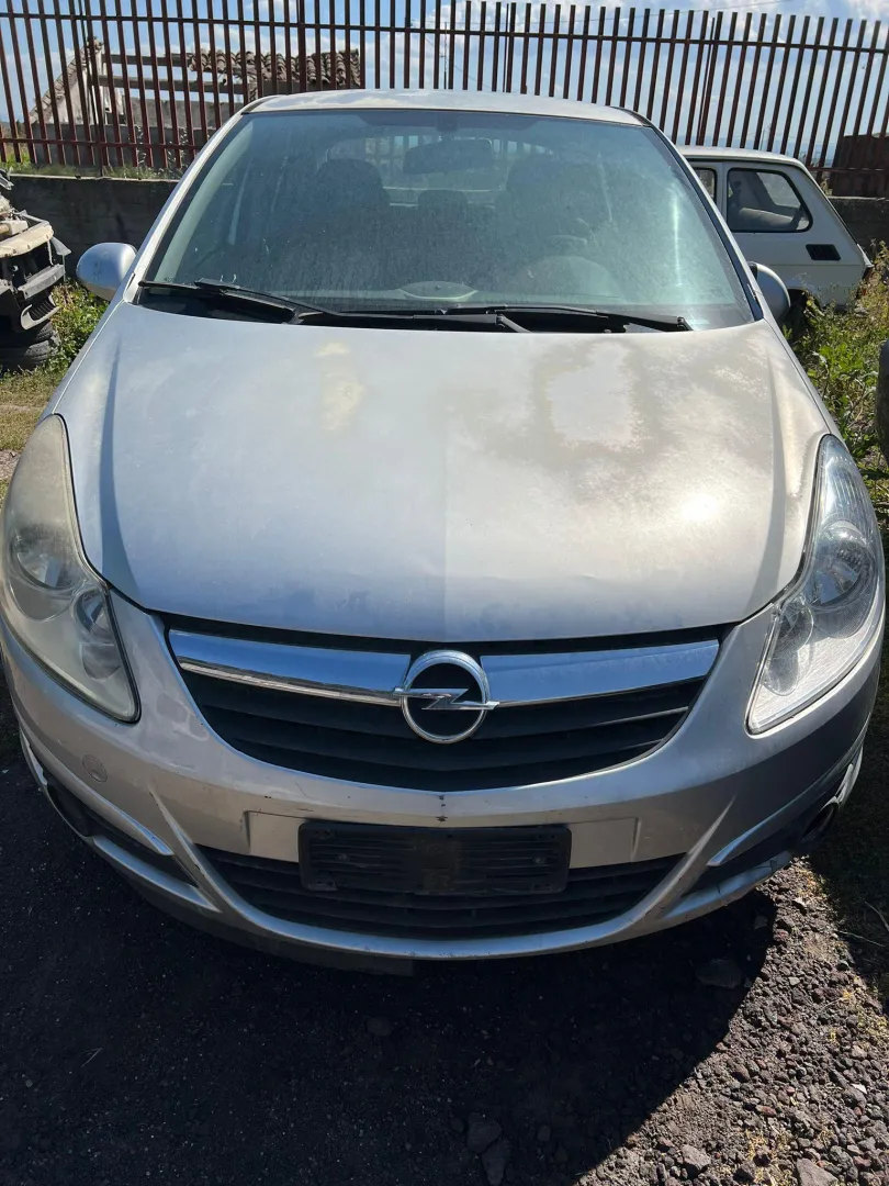 RICAMBI USATI AUTO OPEL Corsa D 5P 1Â° Serie 1200 Benzina con codice motore A12XER/A12XER (2009)