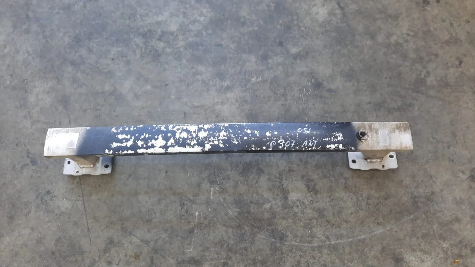 Rinforzo paraurti anteriore Peugeot 307 1.6 D del 2005